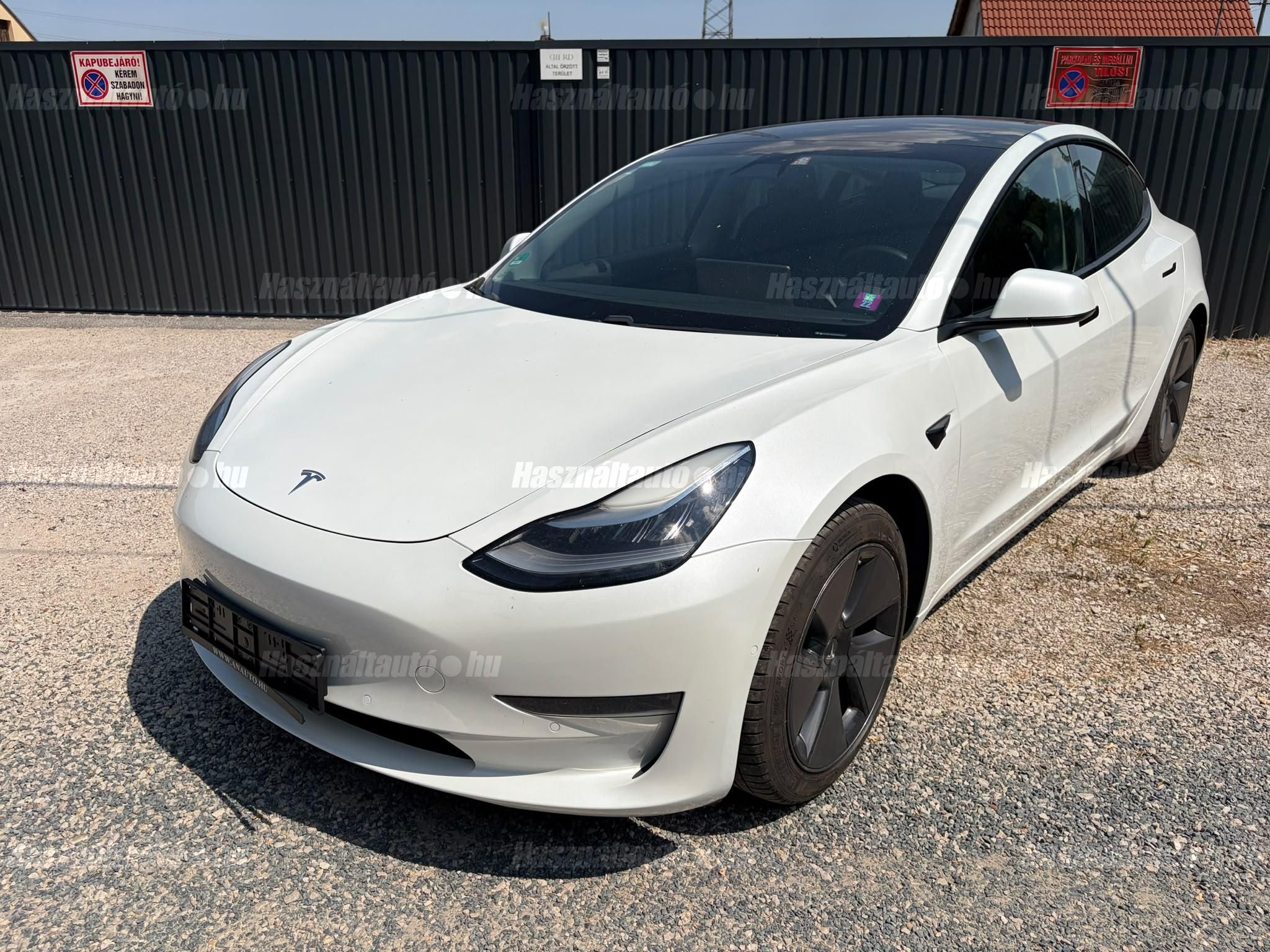 TESLA MODEL 3 2020/11 - 1