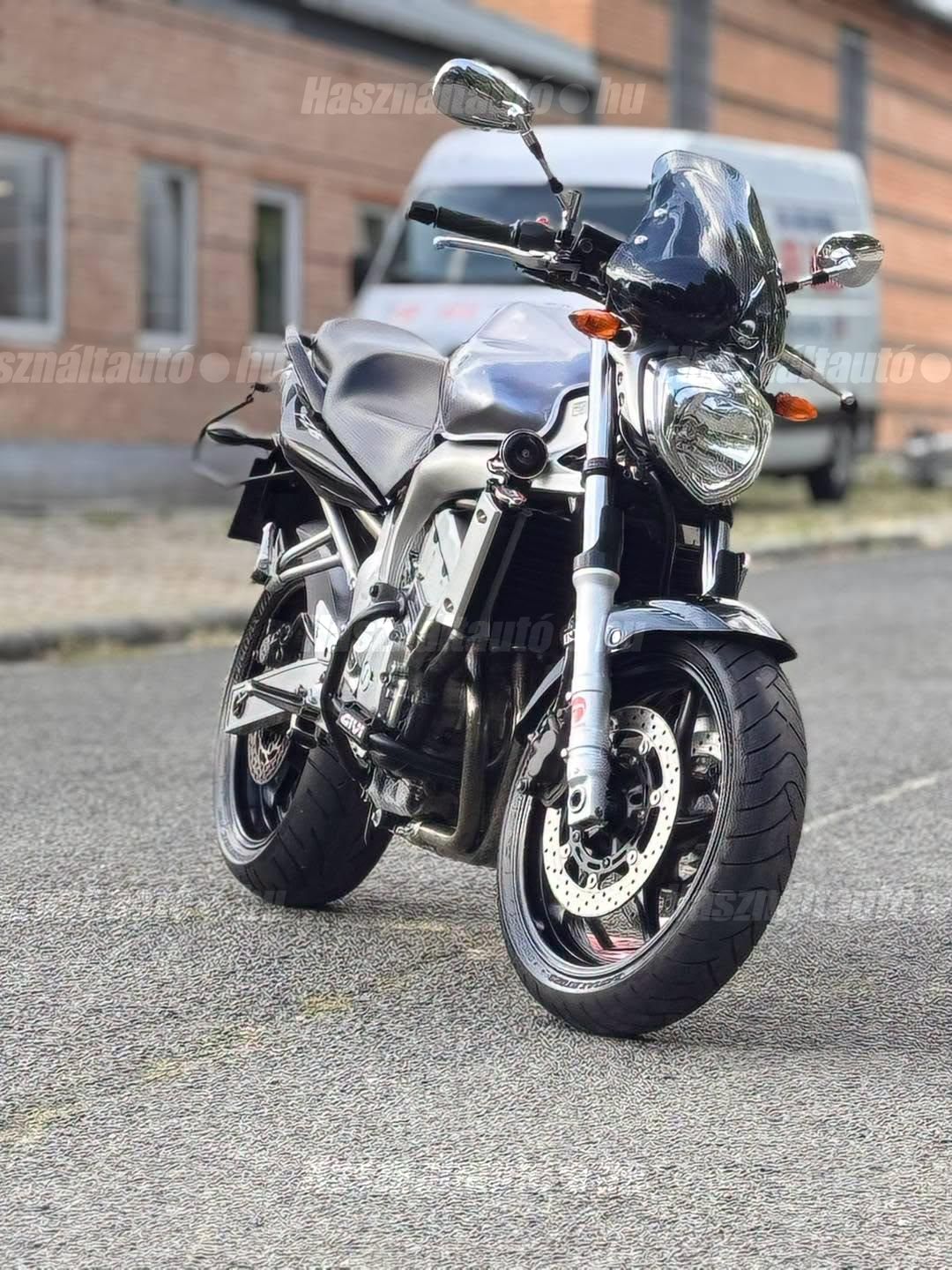 YAMAHA FZ6-N 2005 - 1