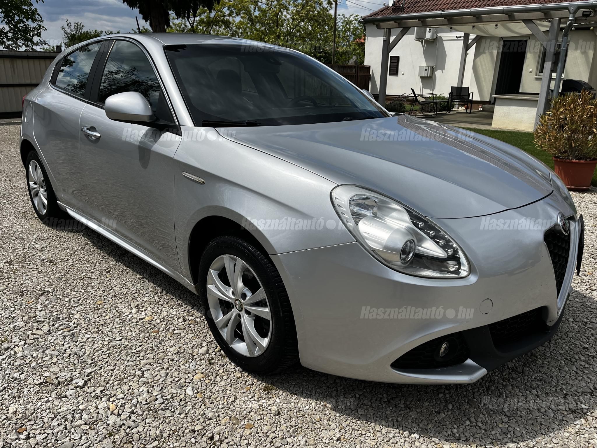 ALFA ROMEO GIULIETTA 2012/8 - 1