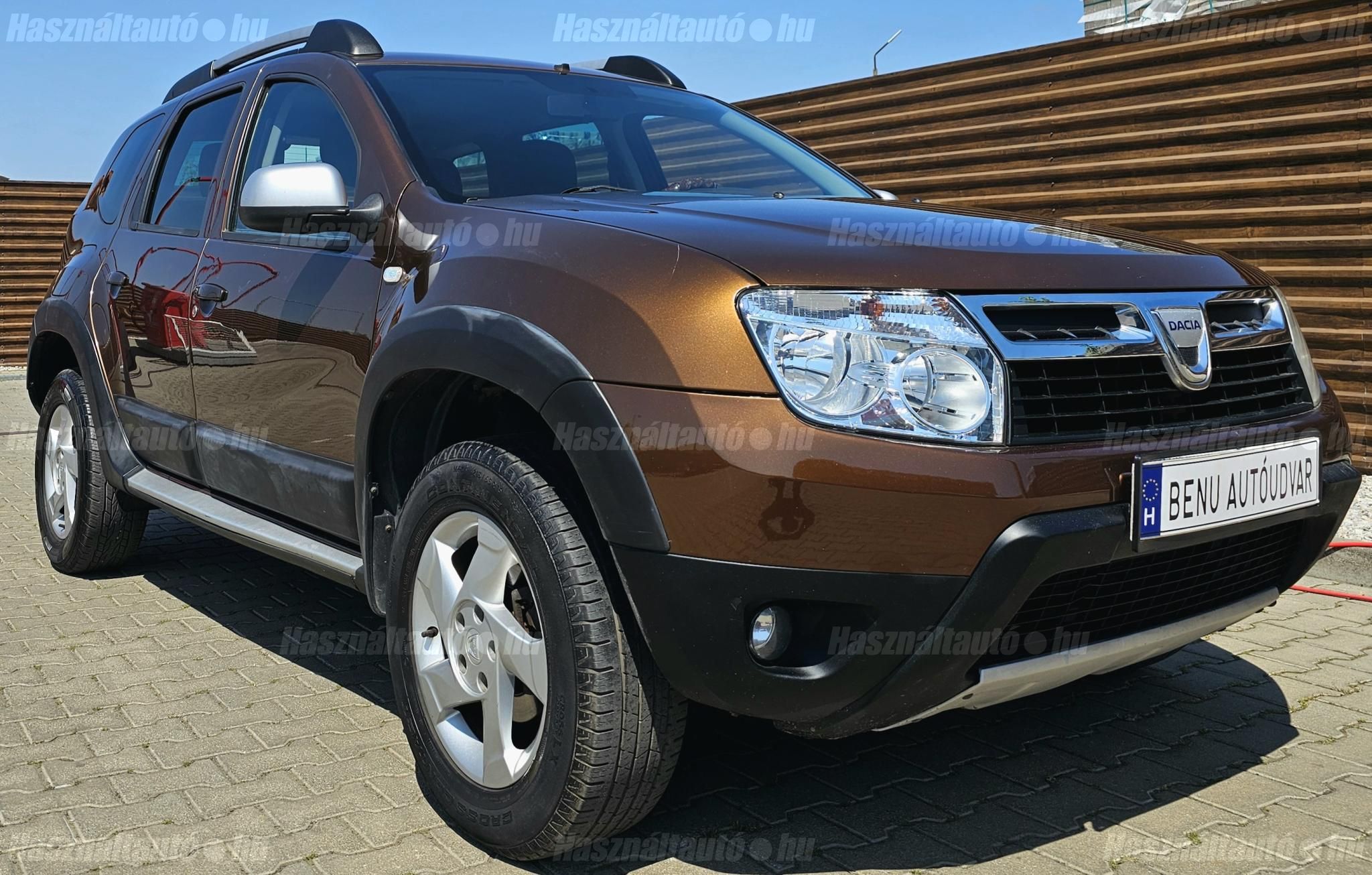 DACIA DUSTER 2010/4 - 1