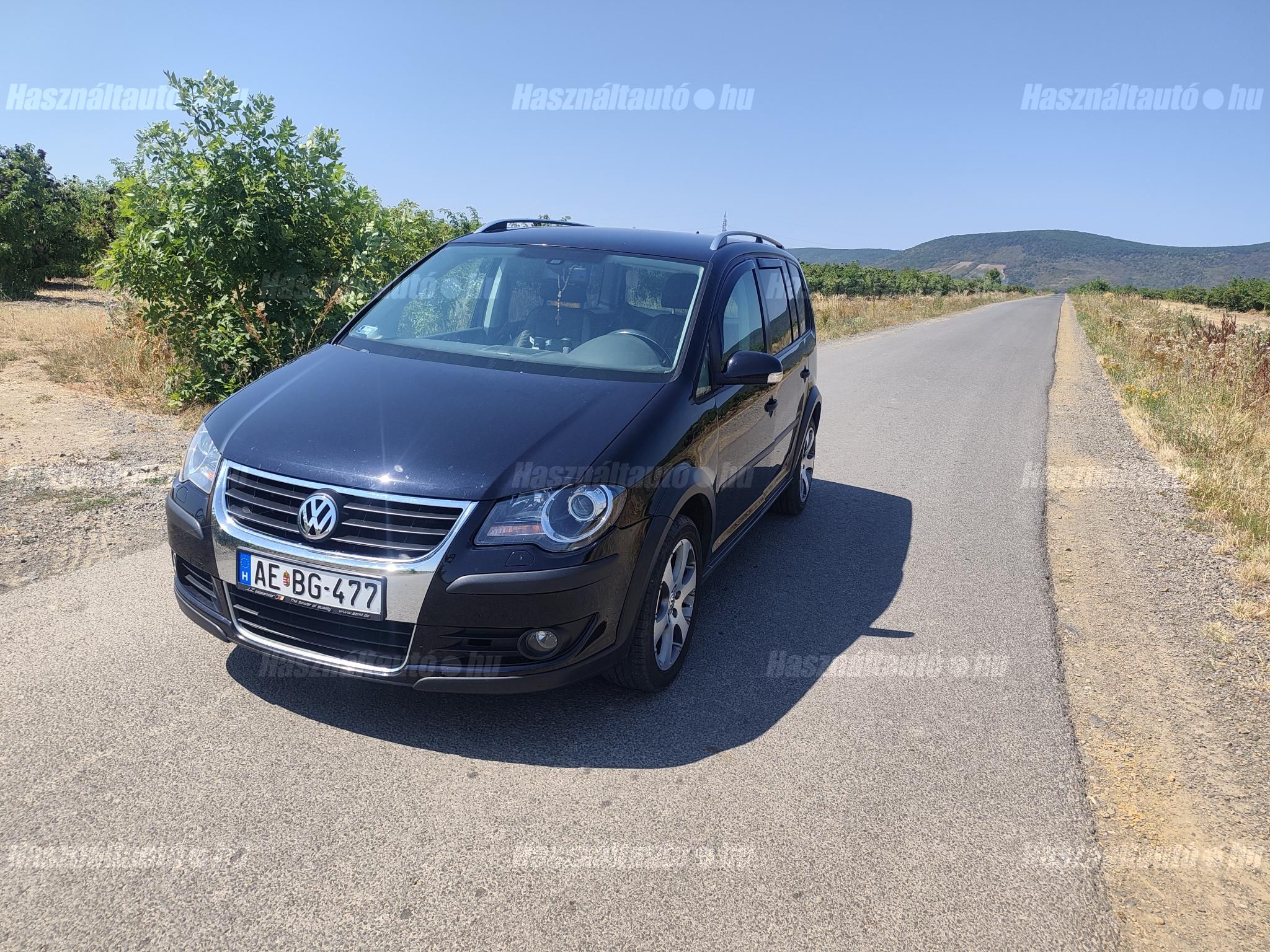 VOLKSWAGEN TOURAN 2007/9 - 1