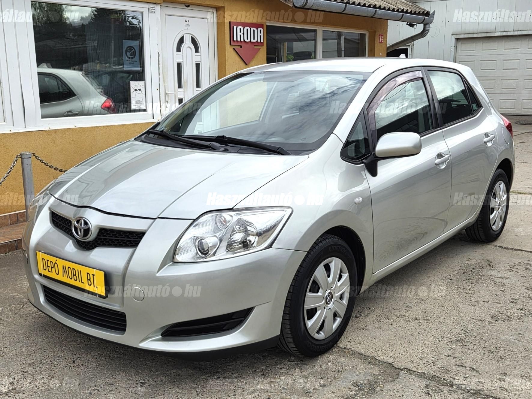 TOYOTA AURIS 2007/9 - 1