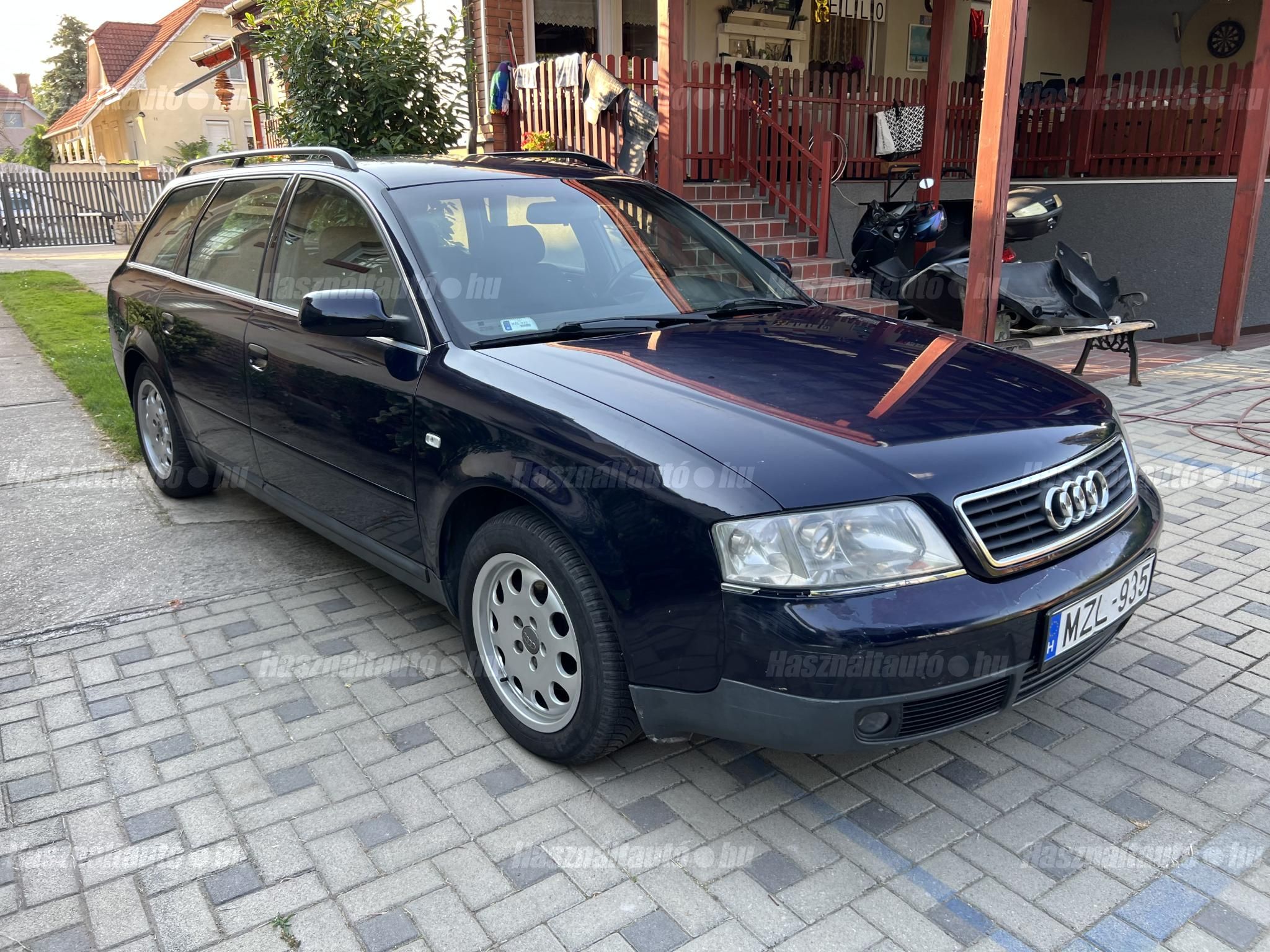 AUDI A6 2001/10 - 1