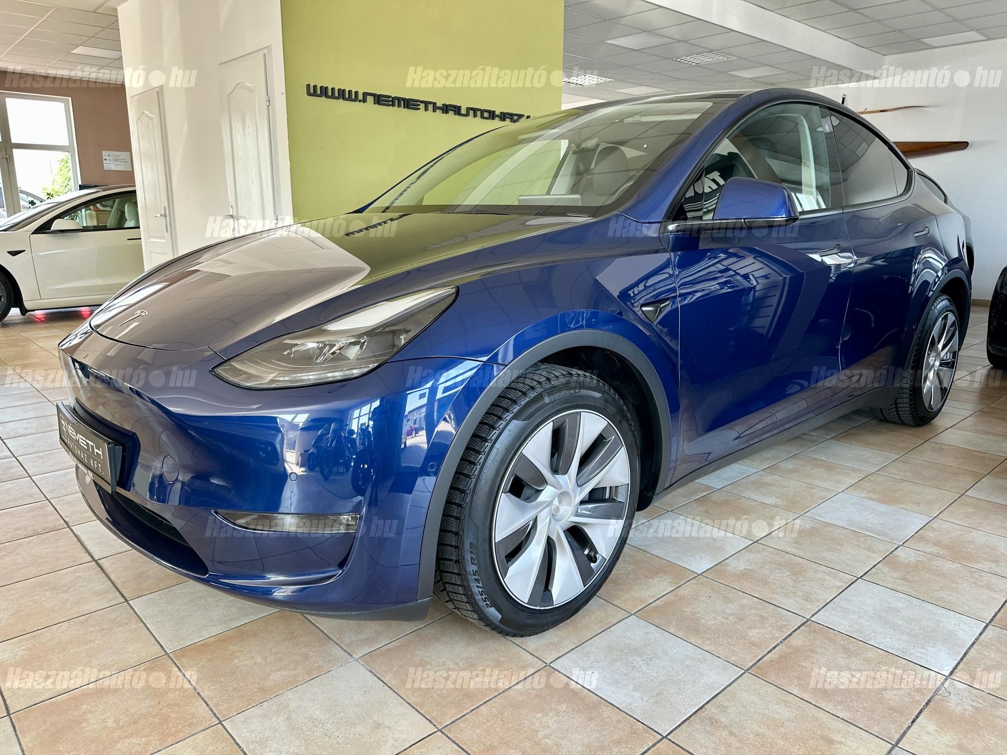 TESLA MODEL Y 2022/3 - 1