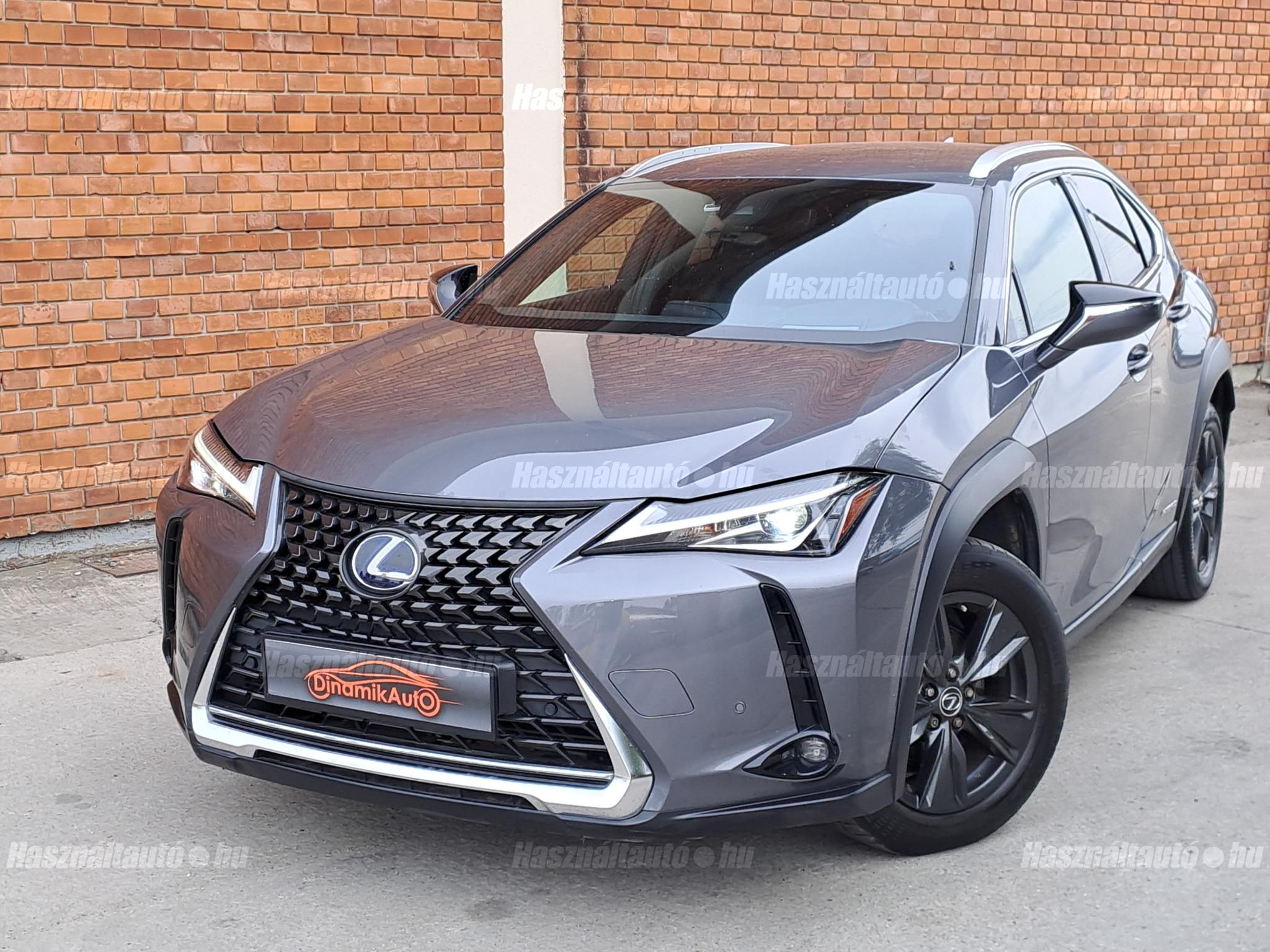LEXUS UX 2021/2 - 1