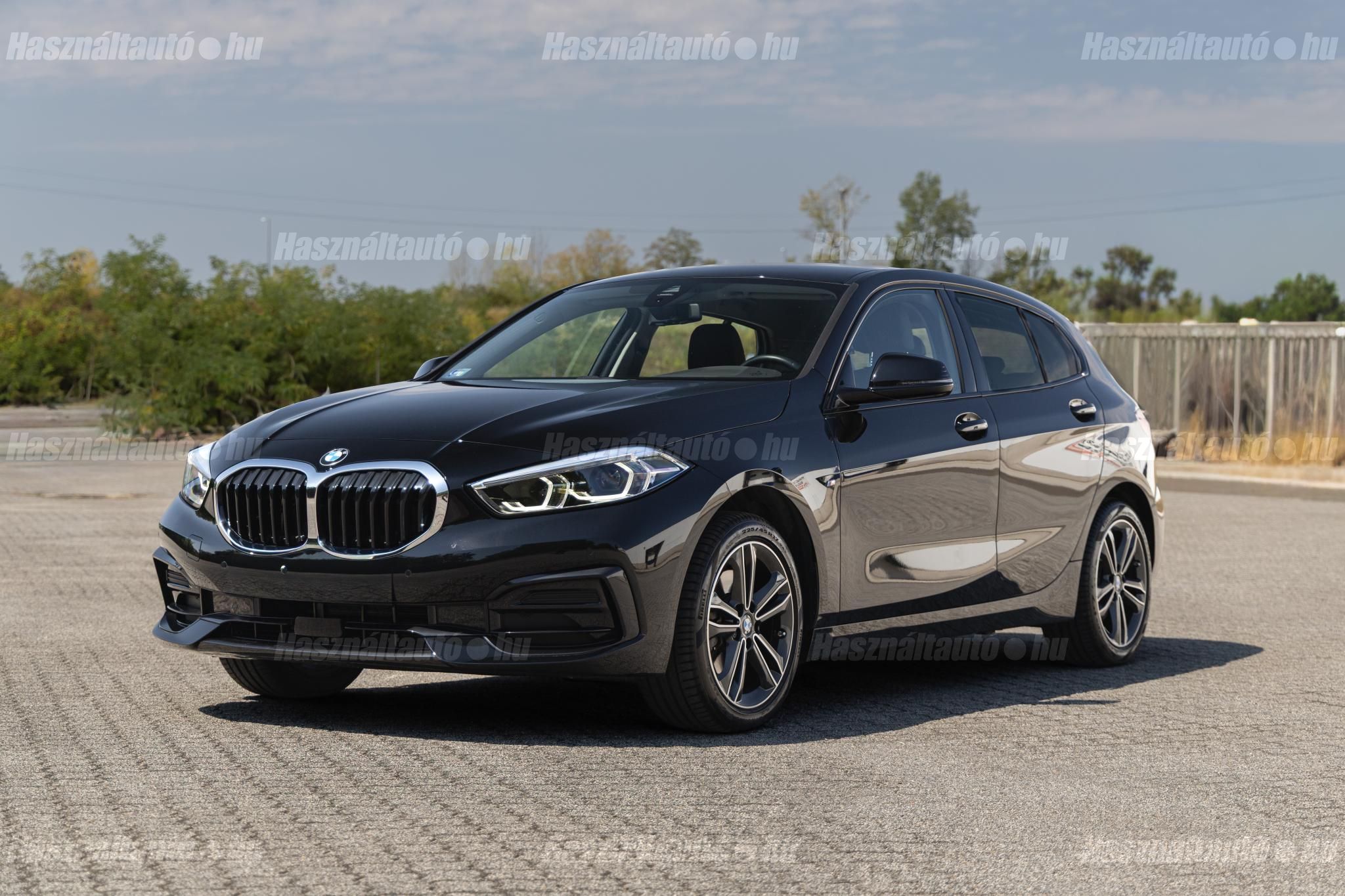 BMW 118 2024/7 - 1