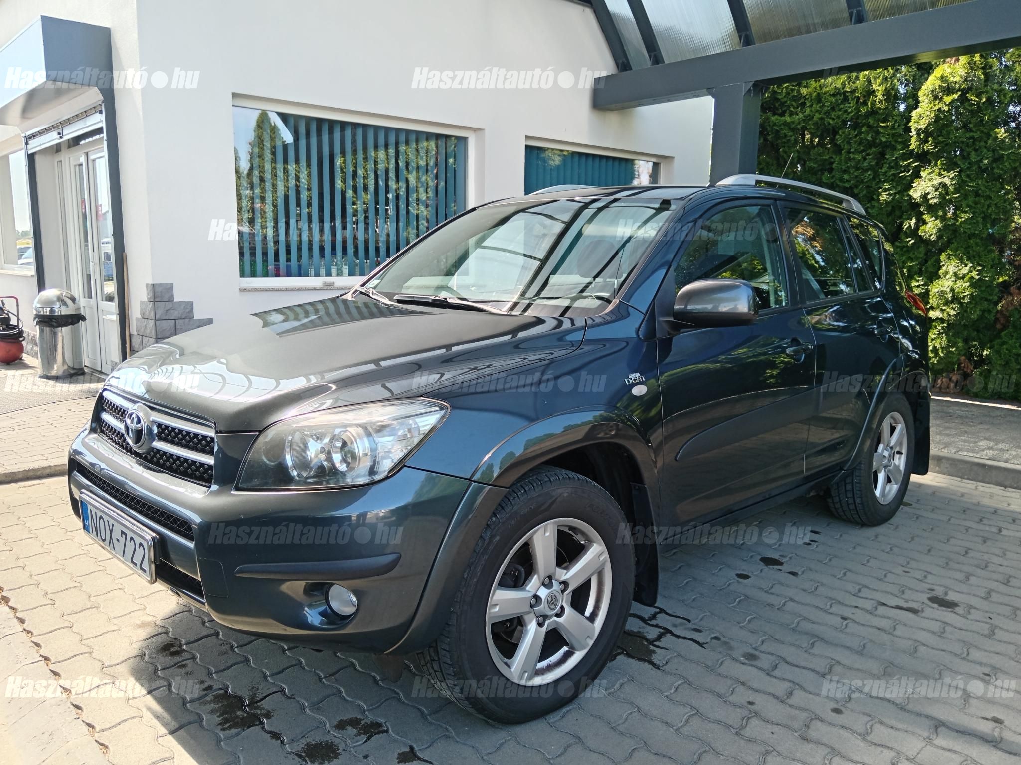 TOYOTA RAV 4 2006/7 - 1