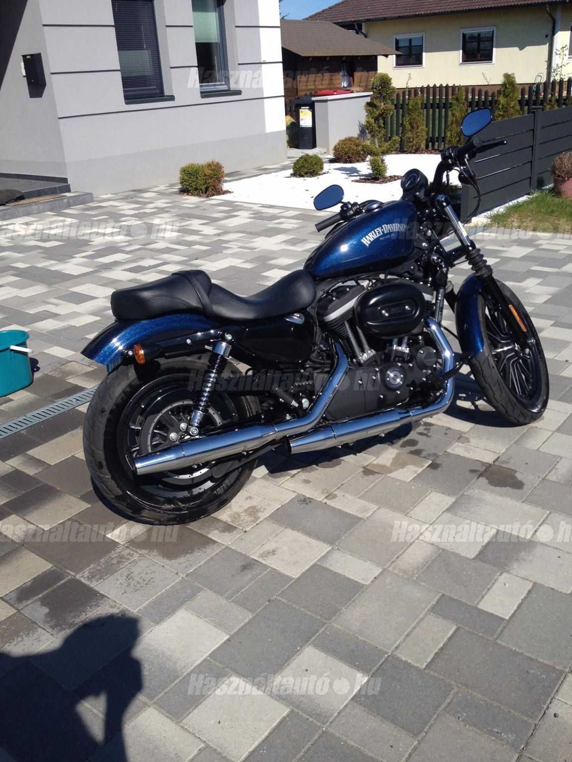 HARLEY-DAVIDSON SPORTSTER 883 IRON 2011/10 - 1