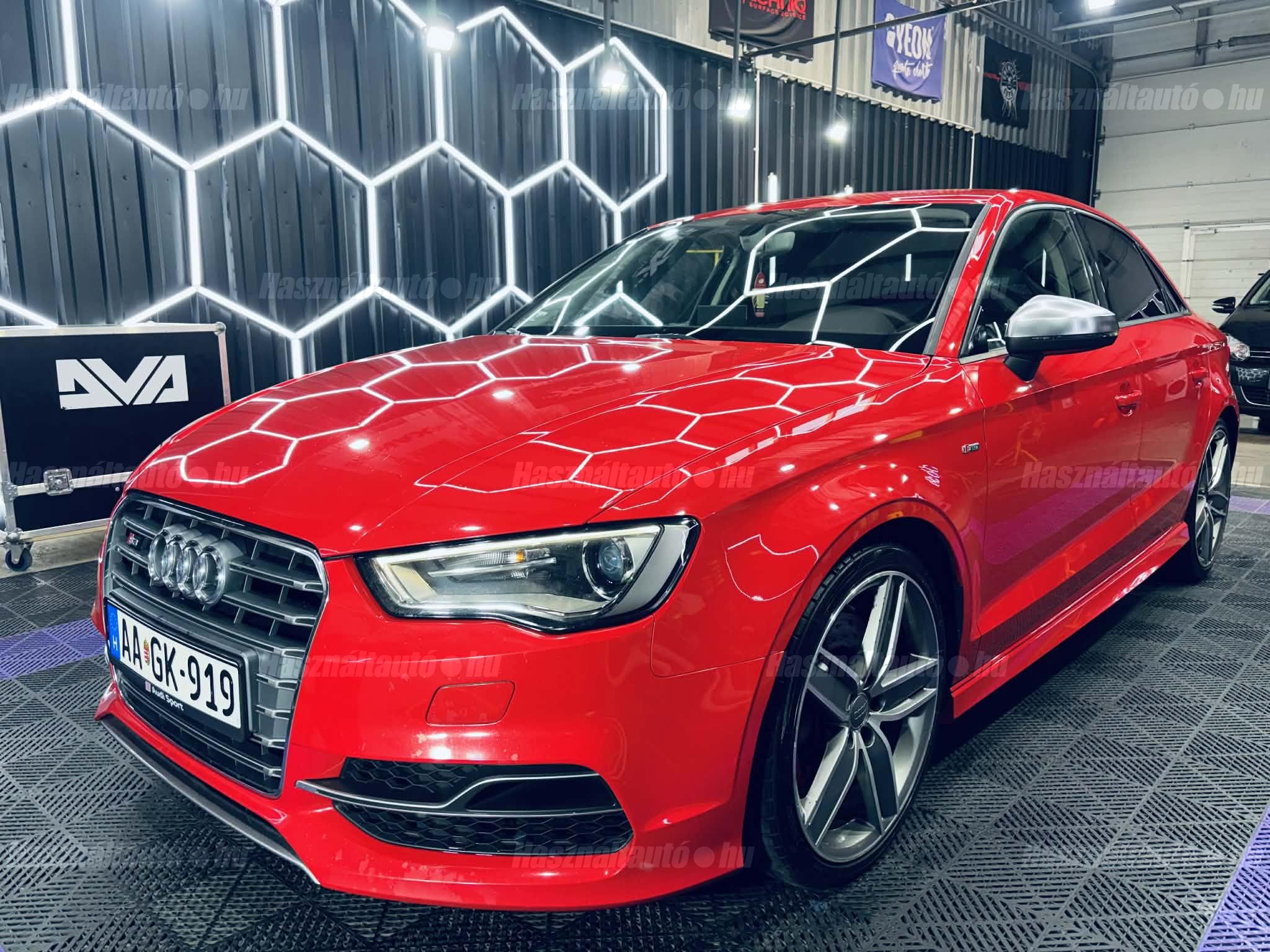 AUDI S3 2016/4 - 1