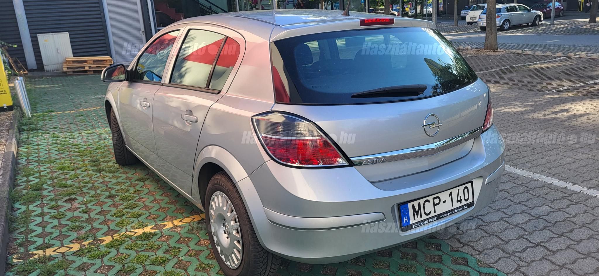 OPEL ASTRA H 2012/5 - 1