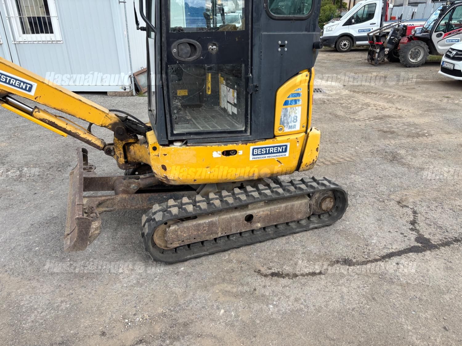 KOMATSU 2016 - 1