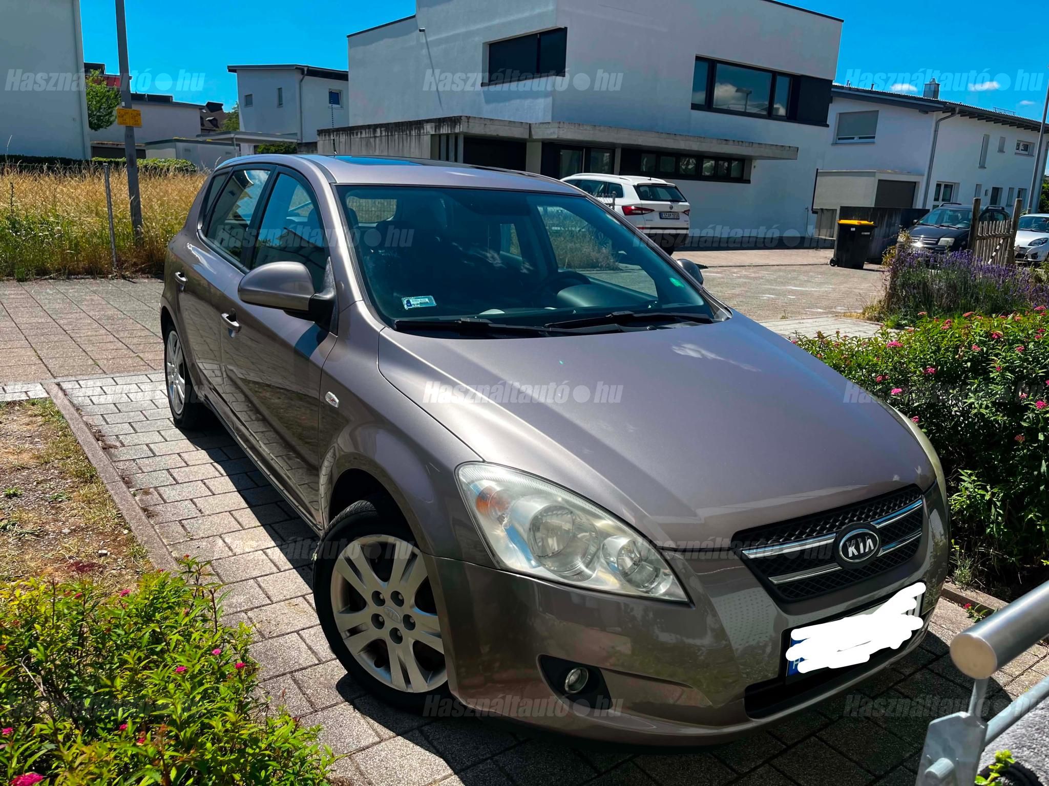 KIA CEE'D 2007 - 1