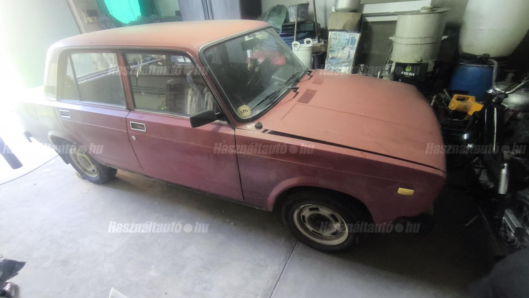LADA 2105 1990/8 - 1