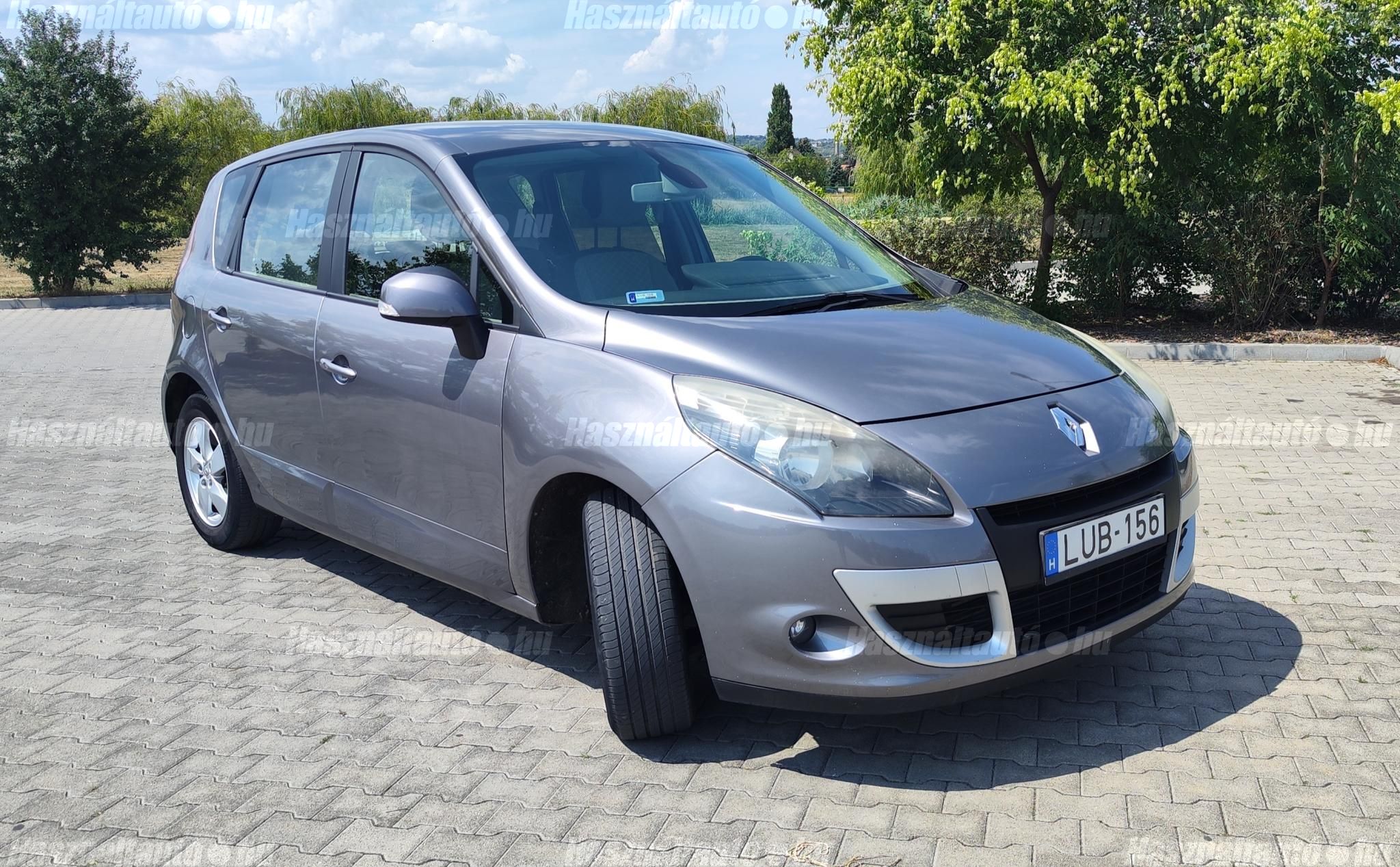RENAULT SCENIC 2010/9 - 1