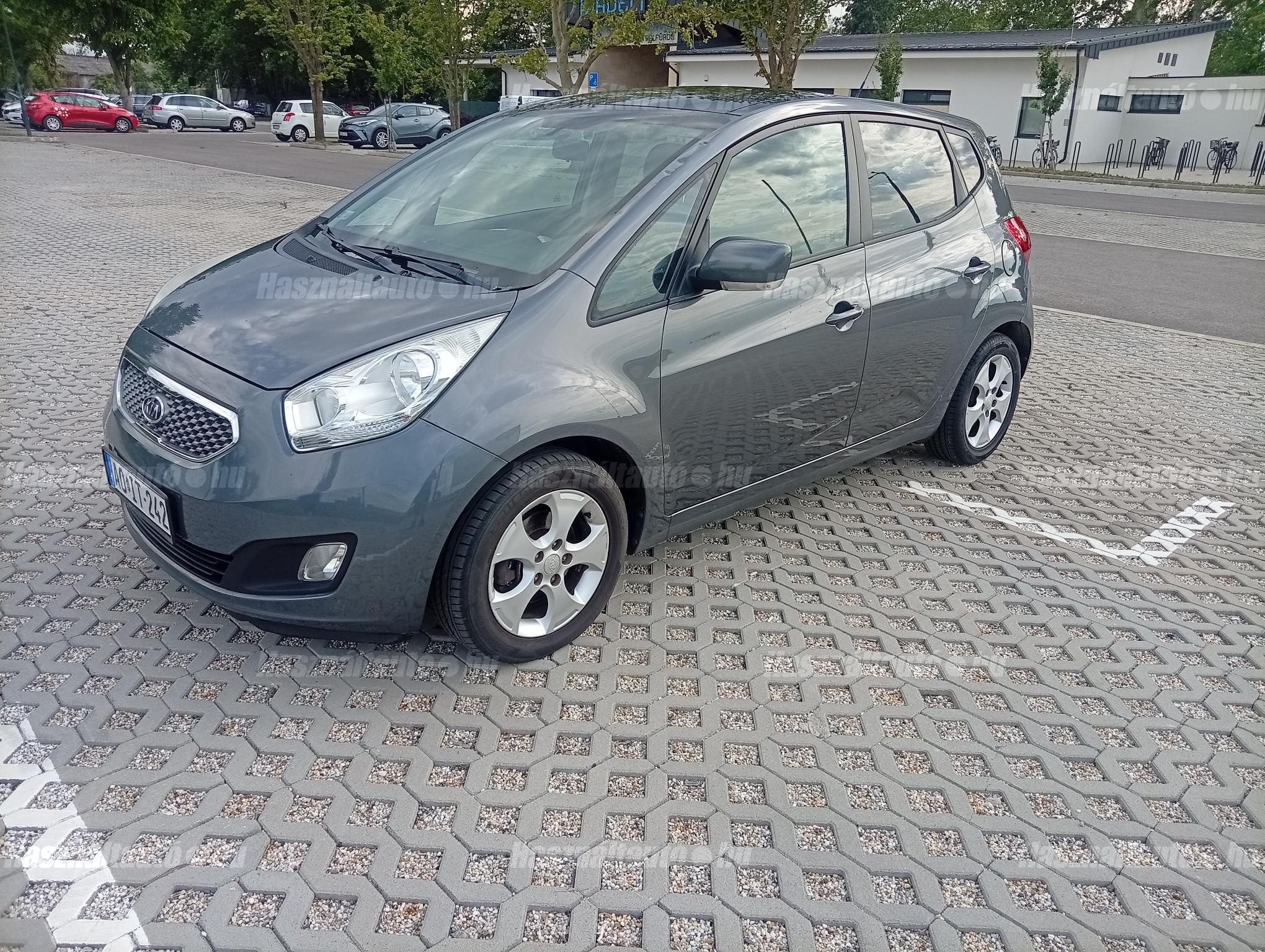 KIA VENGA 2011/9 - 1
