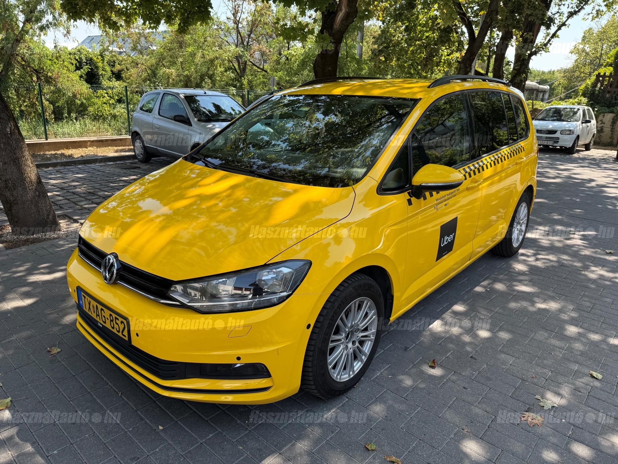 VOLKSWAGEN TOURAN 2020/8 - 1