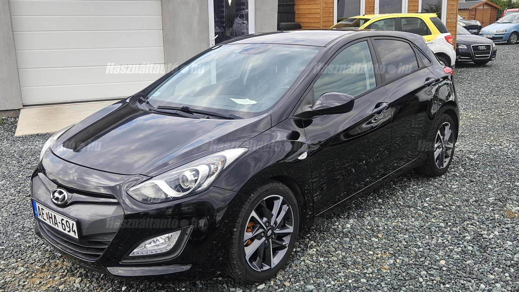 HYUNDAI I30 2013/11 - 1