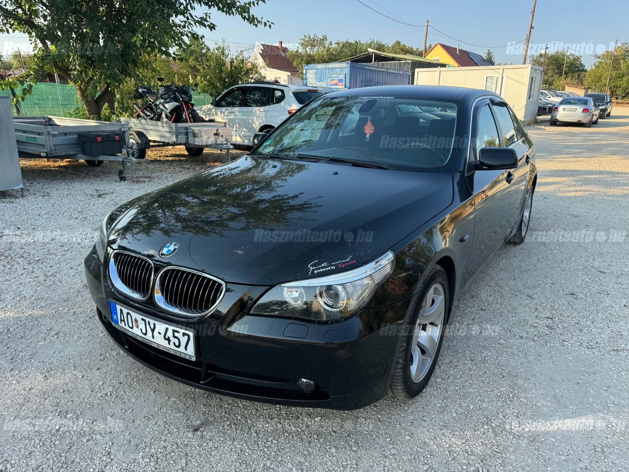 BMW 523 2006/8 - 1