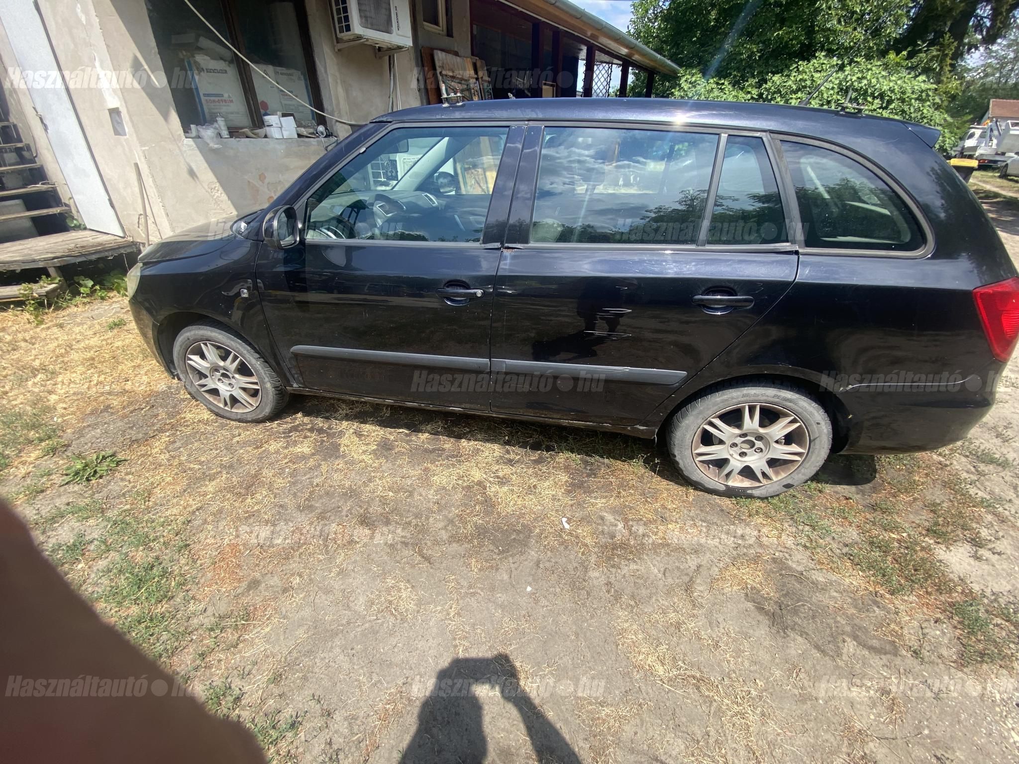 SKODA FABIA 2010/2 - 1
