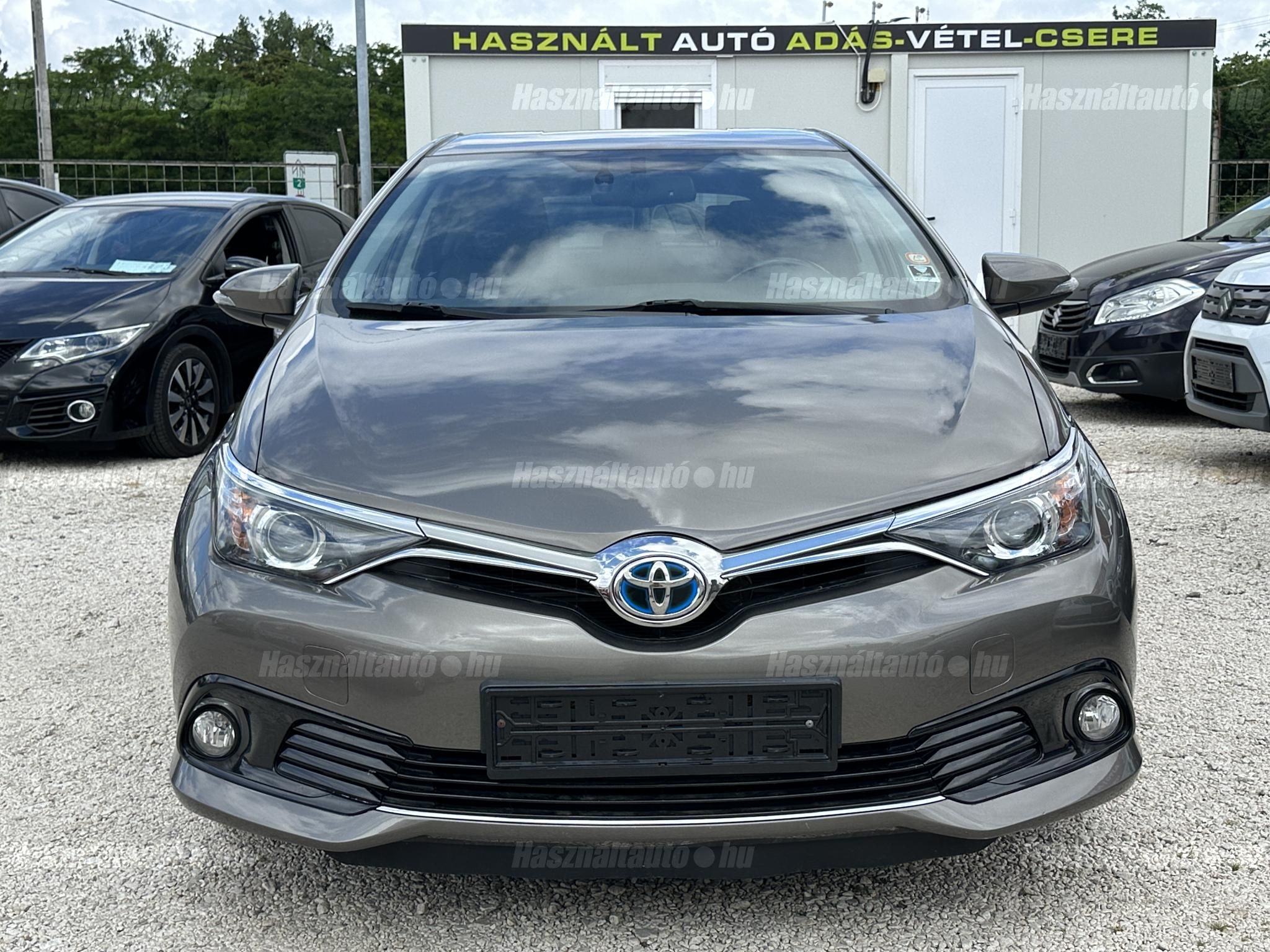 TOYOTA AURIS 2016/12 - 1