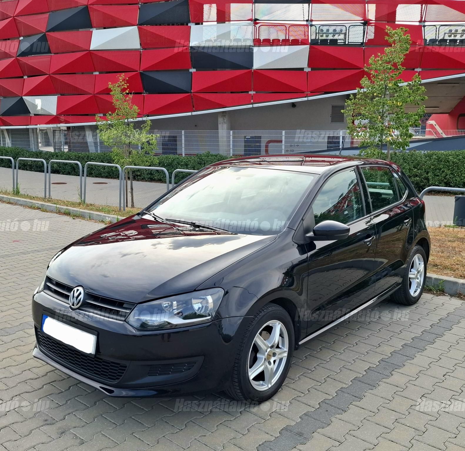 VOLKSWAGEN POLO 2010 - 1