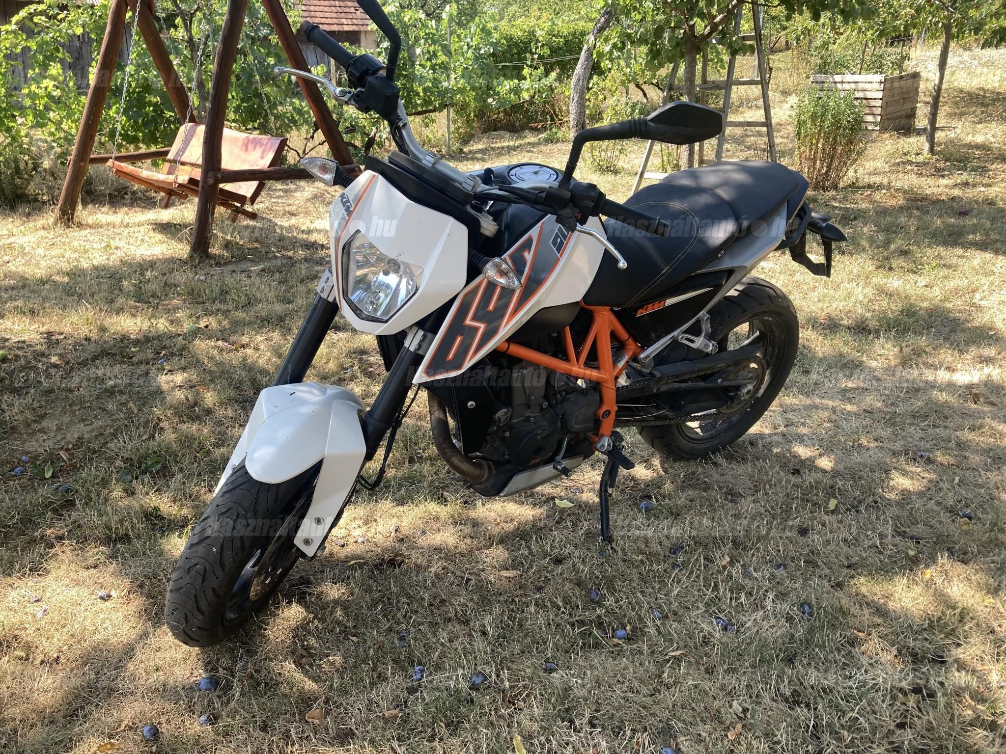 KTM 690 DUKE 2012/3 - 1