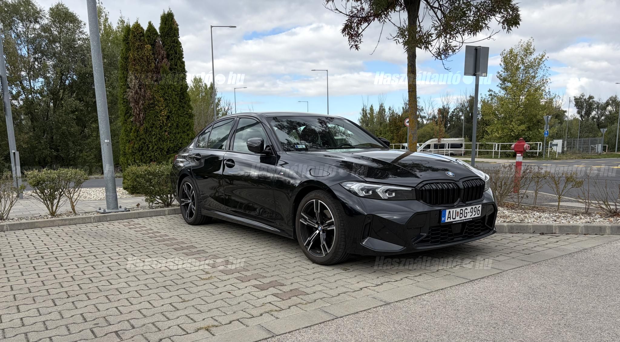 BMW 320 2024/7 - 1