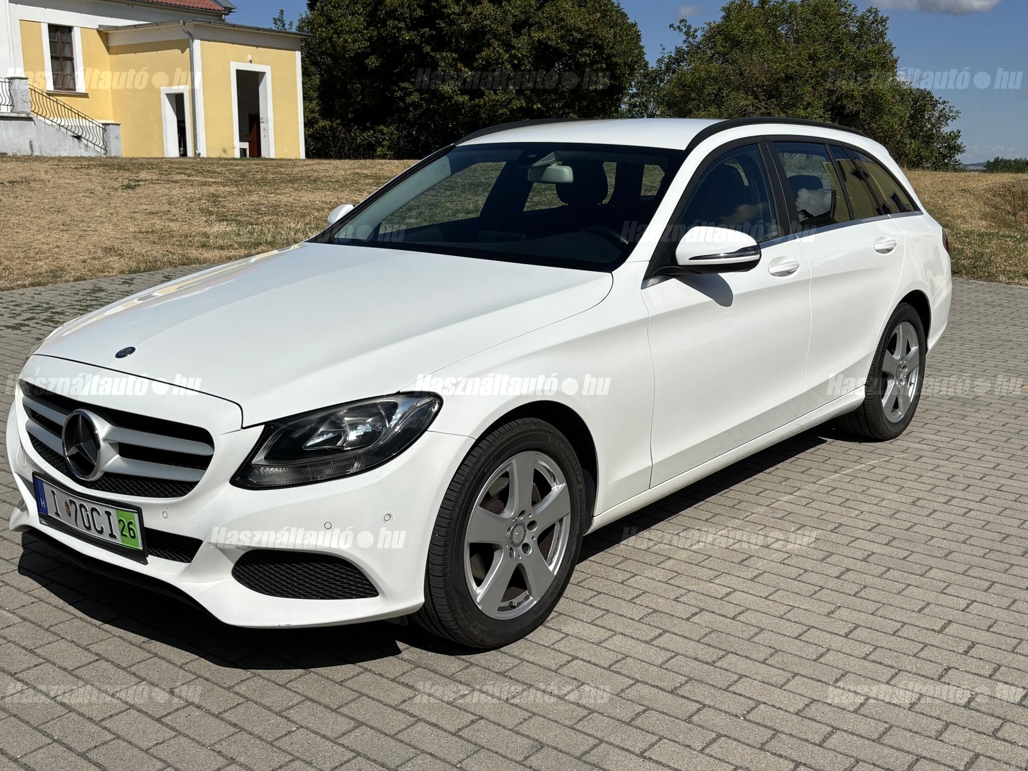 MERCEDES-BENZ C-OSZTÁLY 2016/5 - 1
