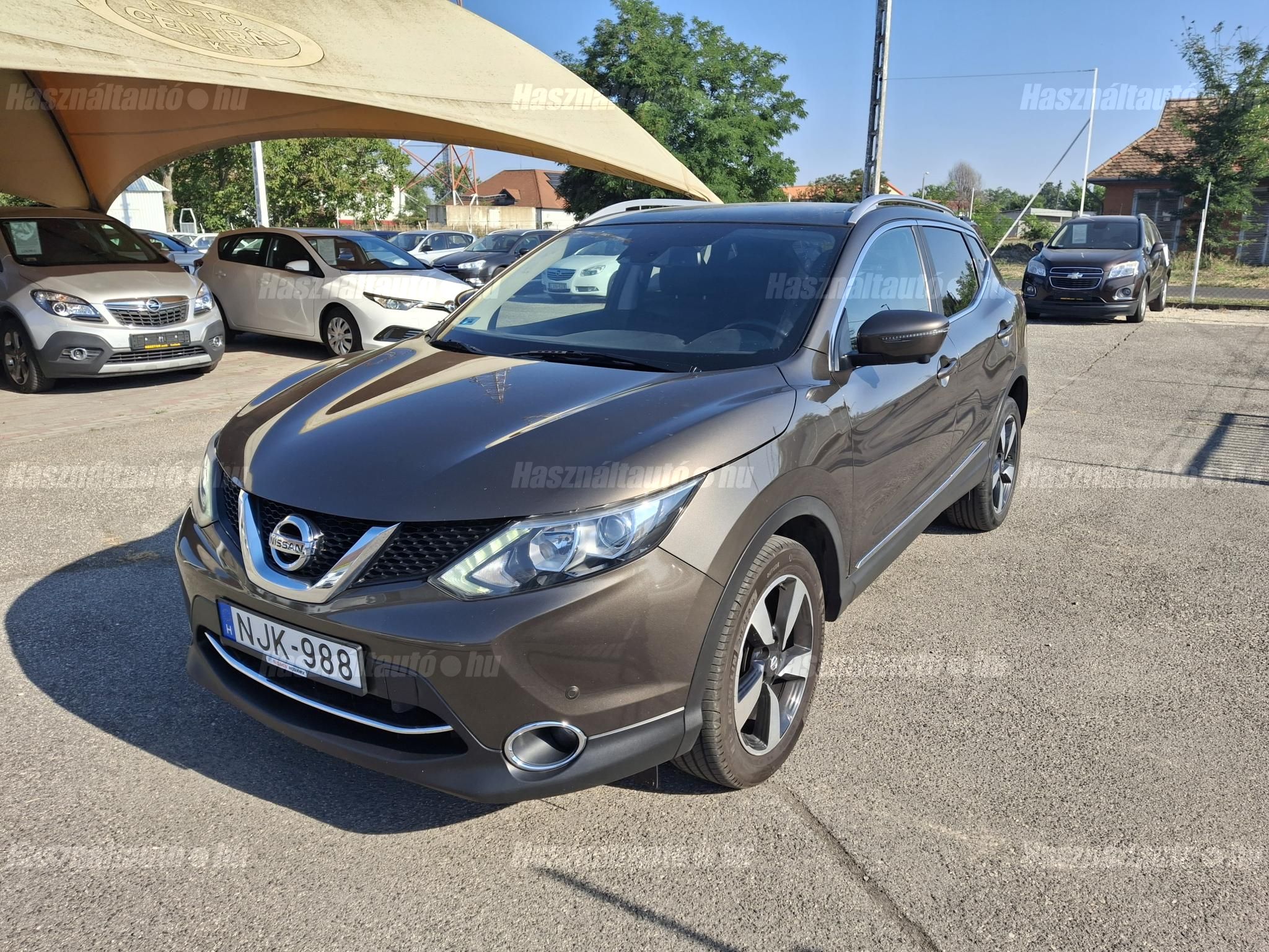 NISSAN QASHQAI 2015/11 - 1