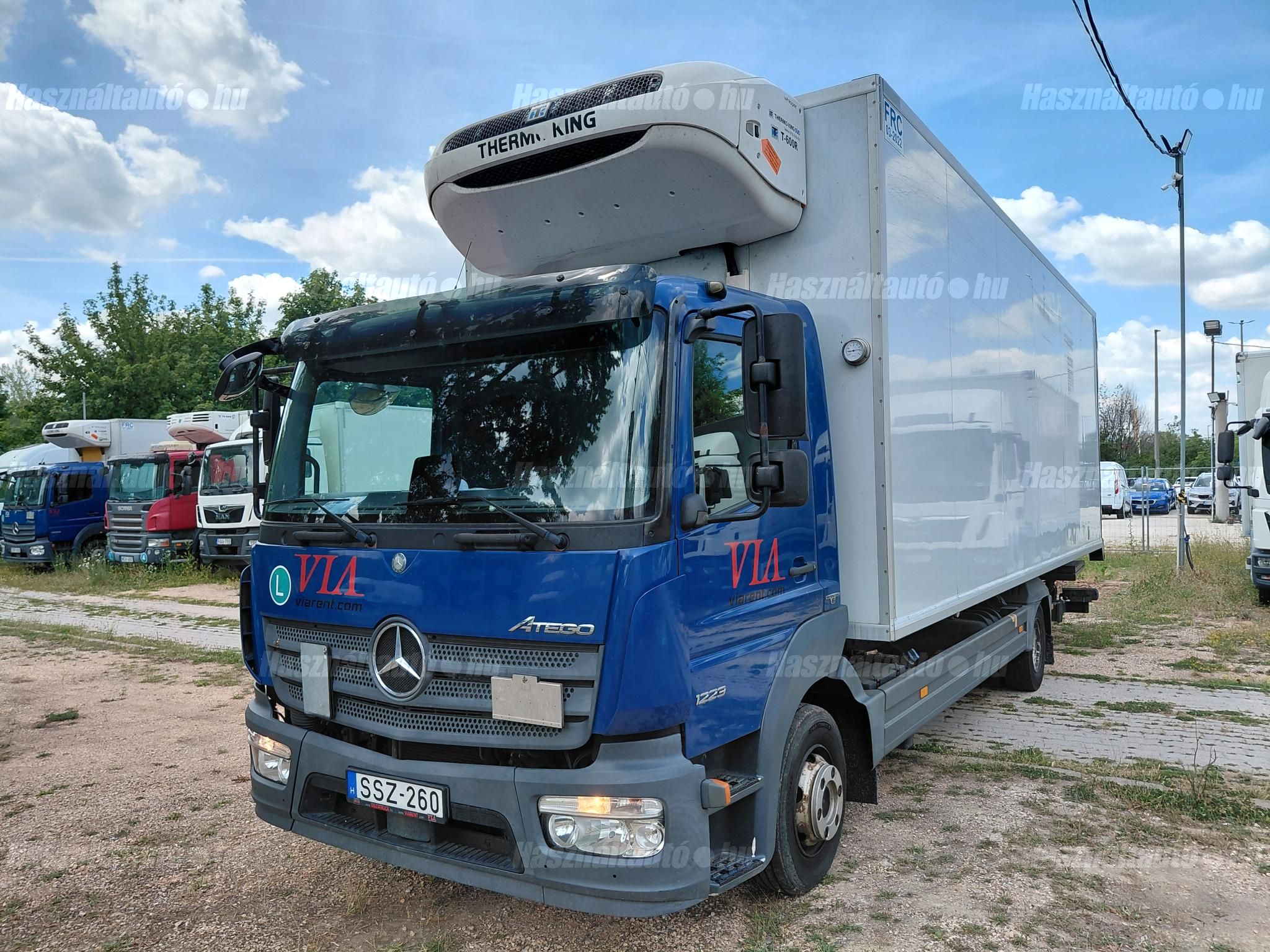 MERCEDES-BENZ 2016/4 - 1