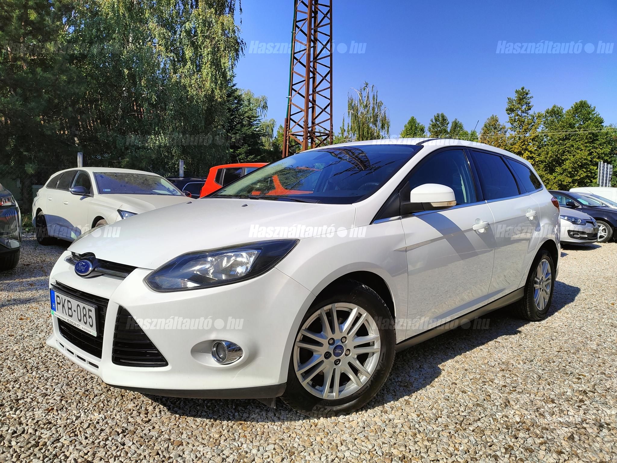 FORD FOCUS 2013/5 - 1