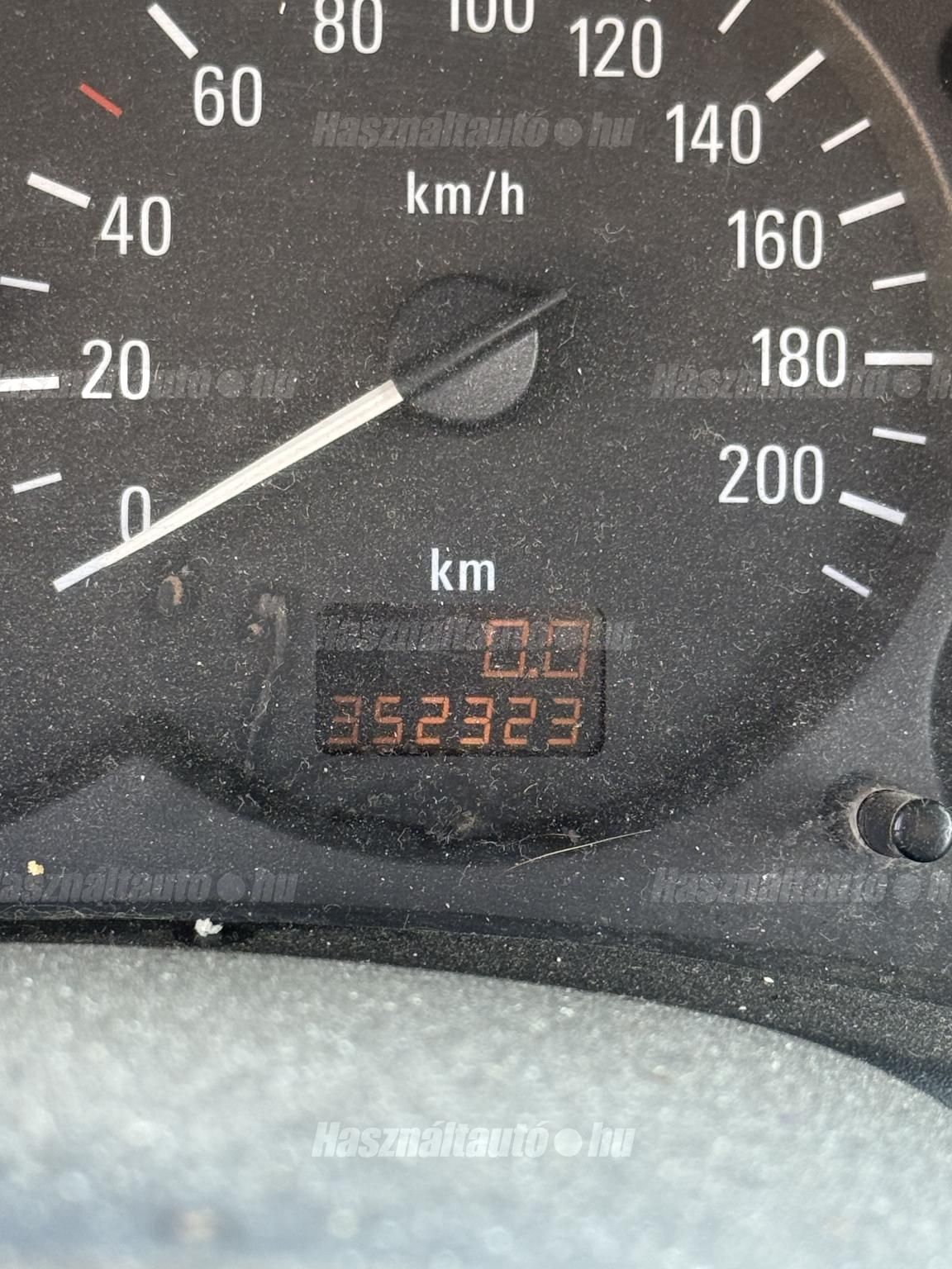 OPEL CORSA COMBO 2010/6 - 1