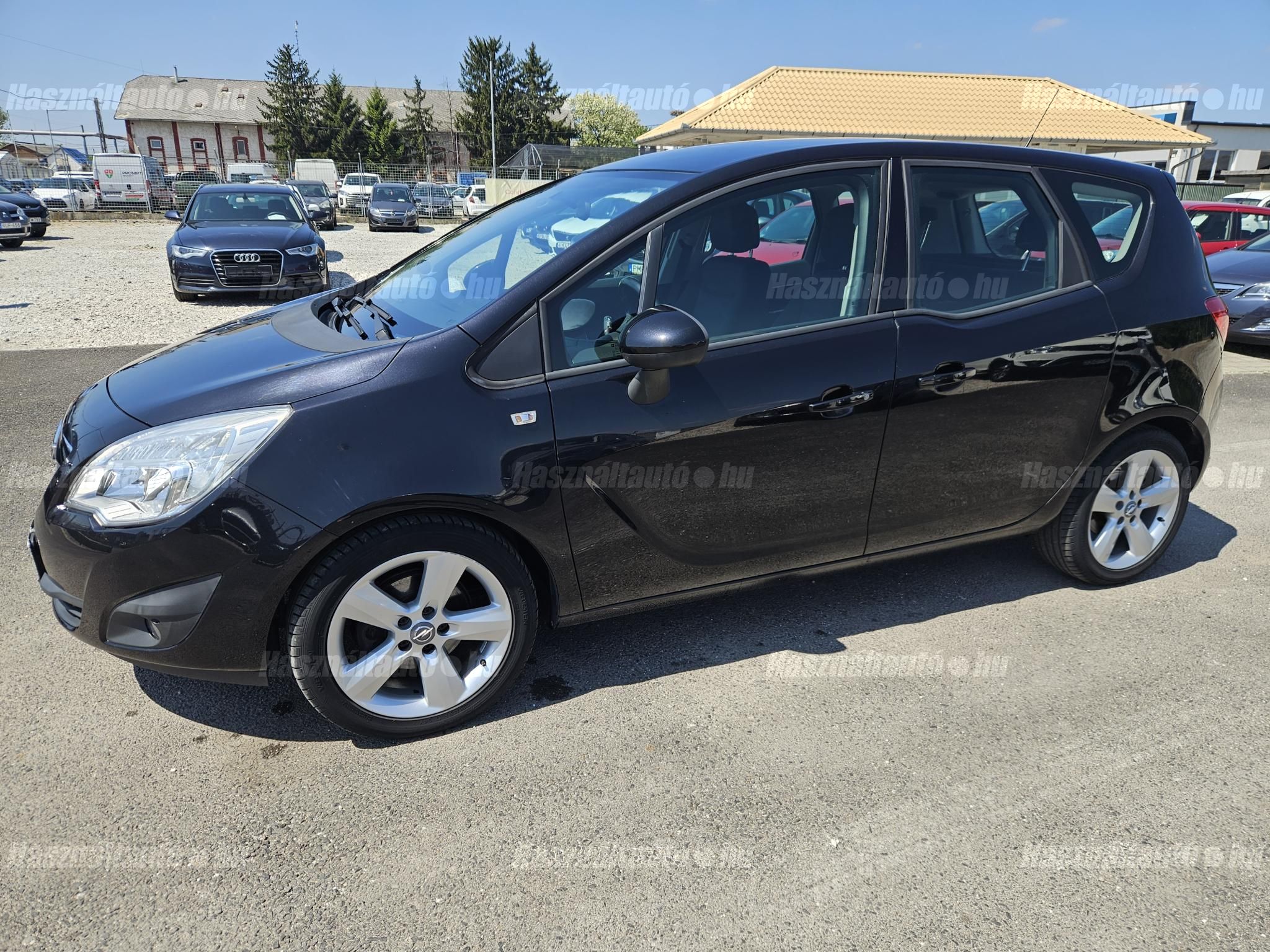 OPEL MERIVA B 2010/9 - 1