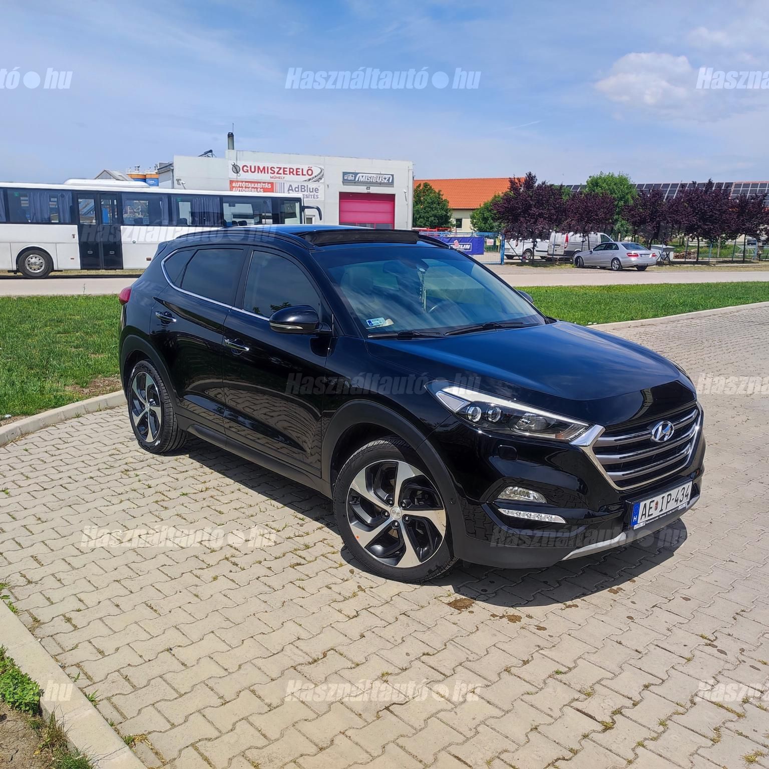 HYUNDAI TUCSON 2016/12 - 1
