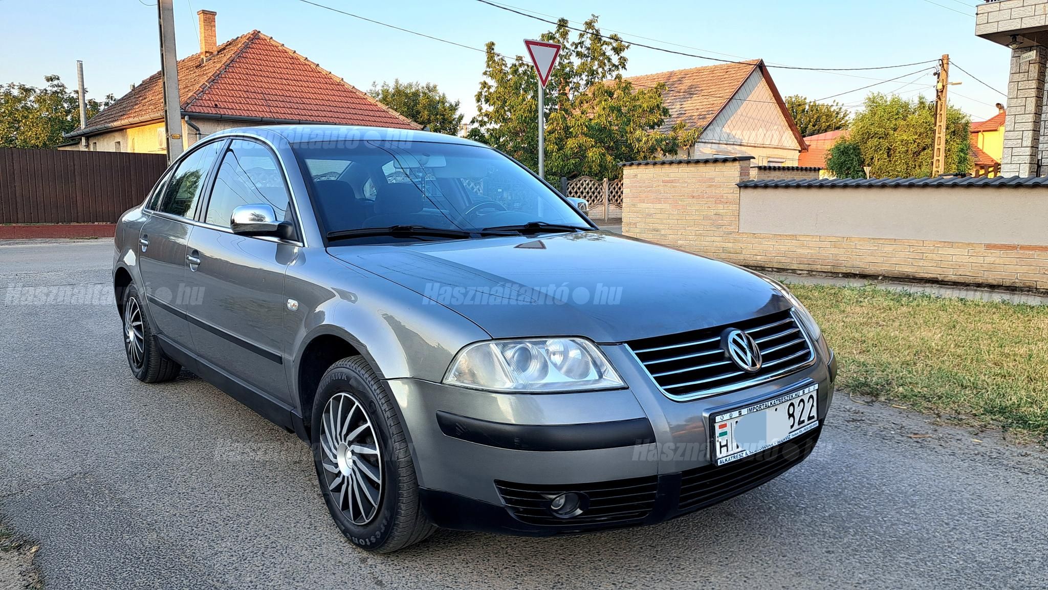 VOLKSWAGEN PASSAT 2001 - 1