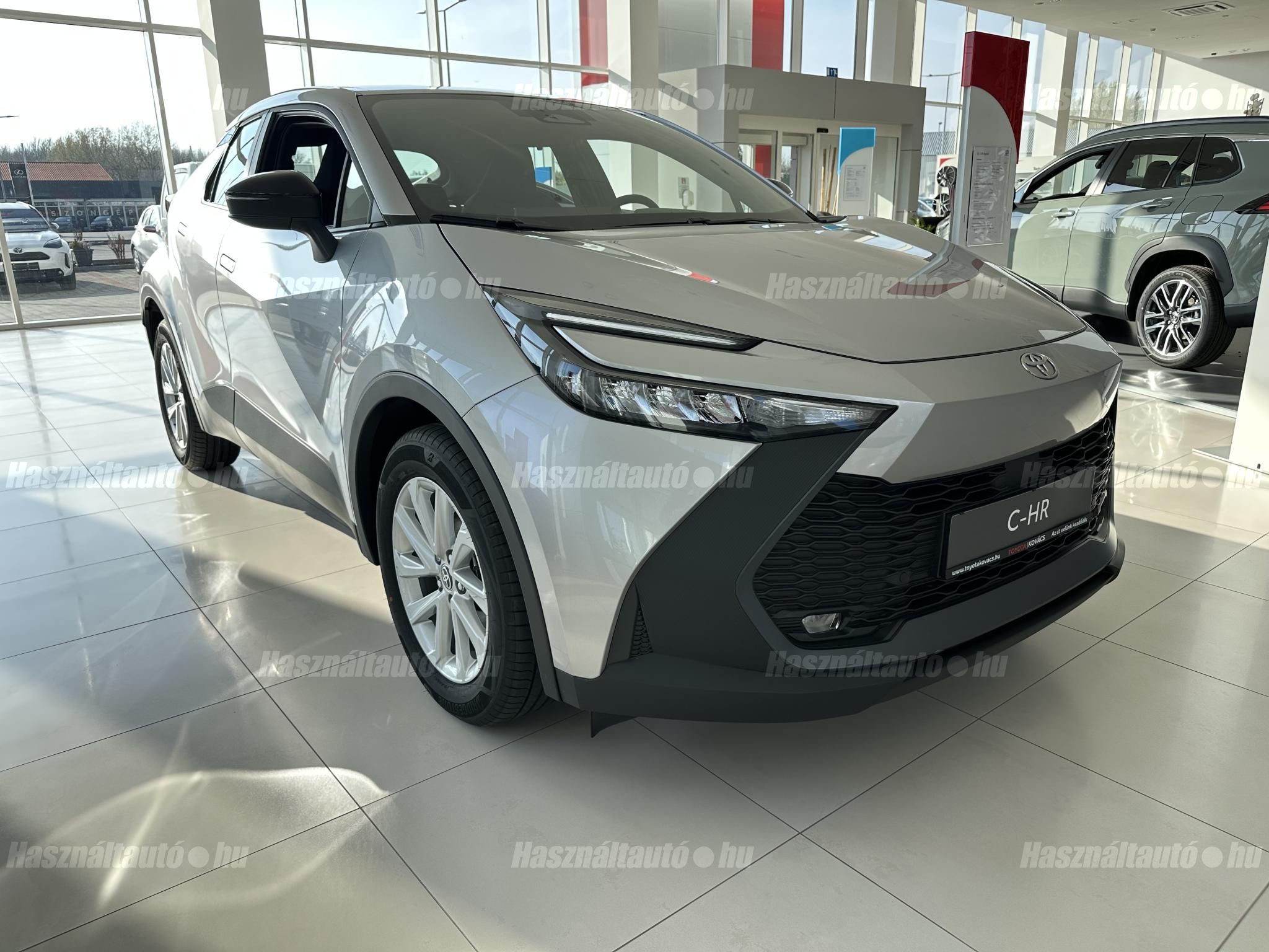 TOYOTA C-HR 2026 - 1