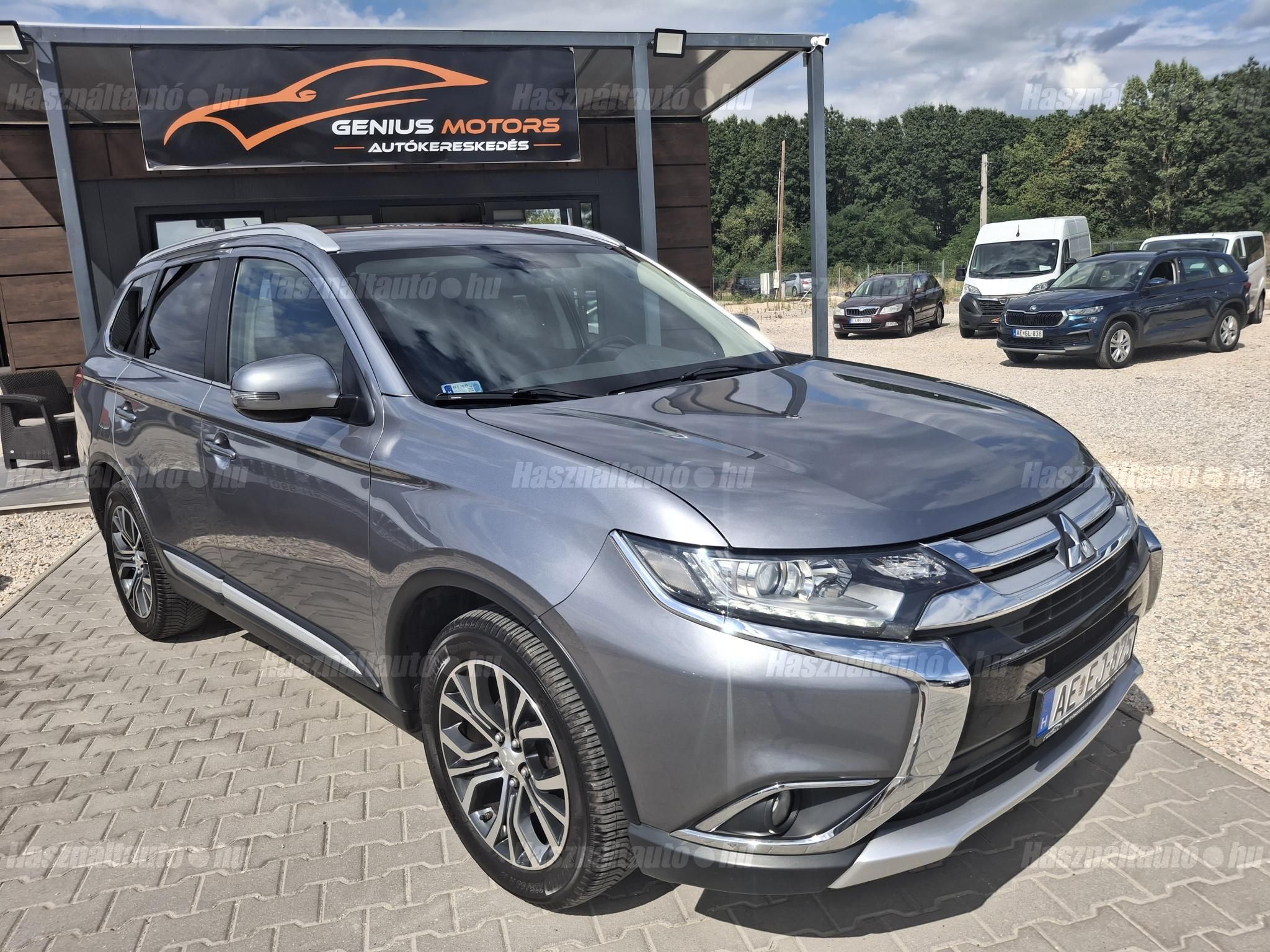MITSUBISHI OUTLANDER 2016/5 - 1