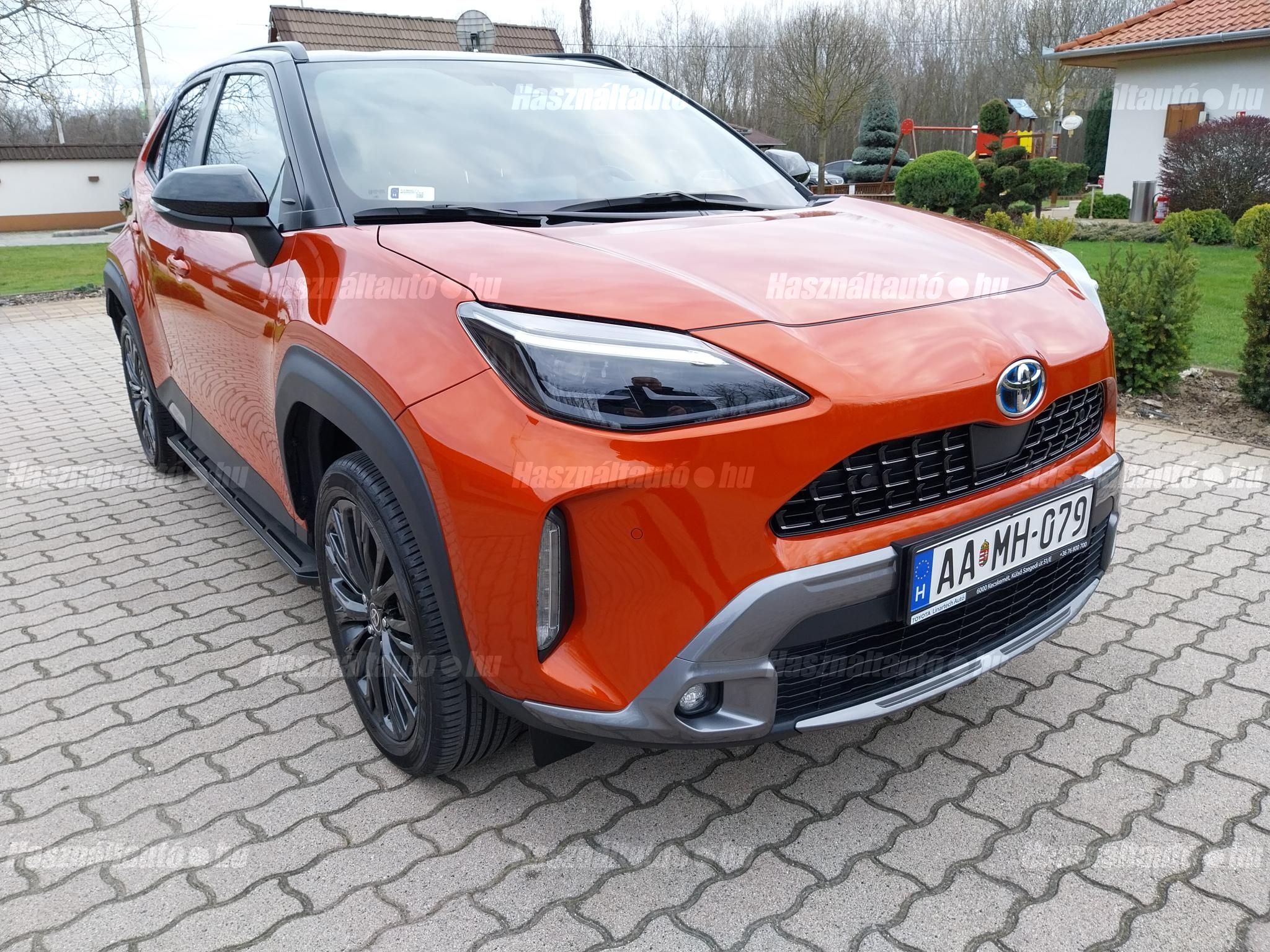 TOYOTA YARIS CROSS 2023/3 - 1