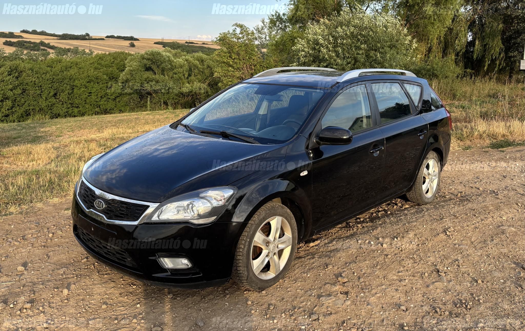 KIA CEE'D 2011/11 - 1