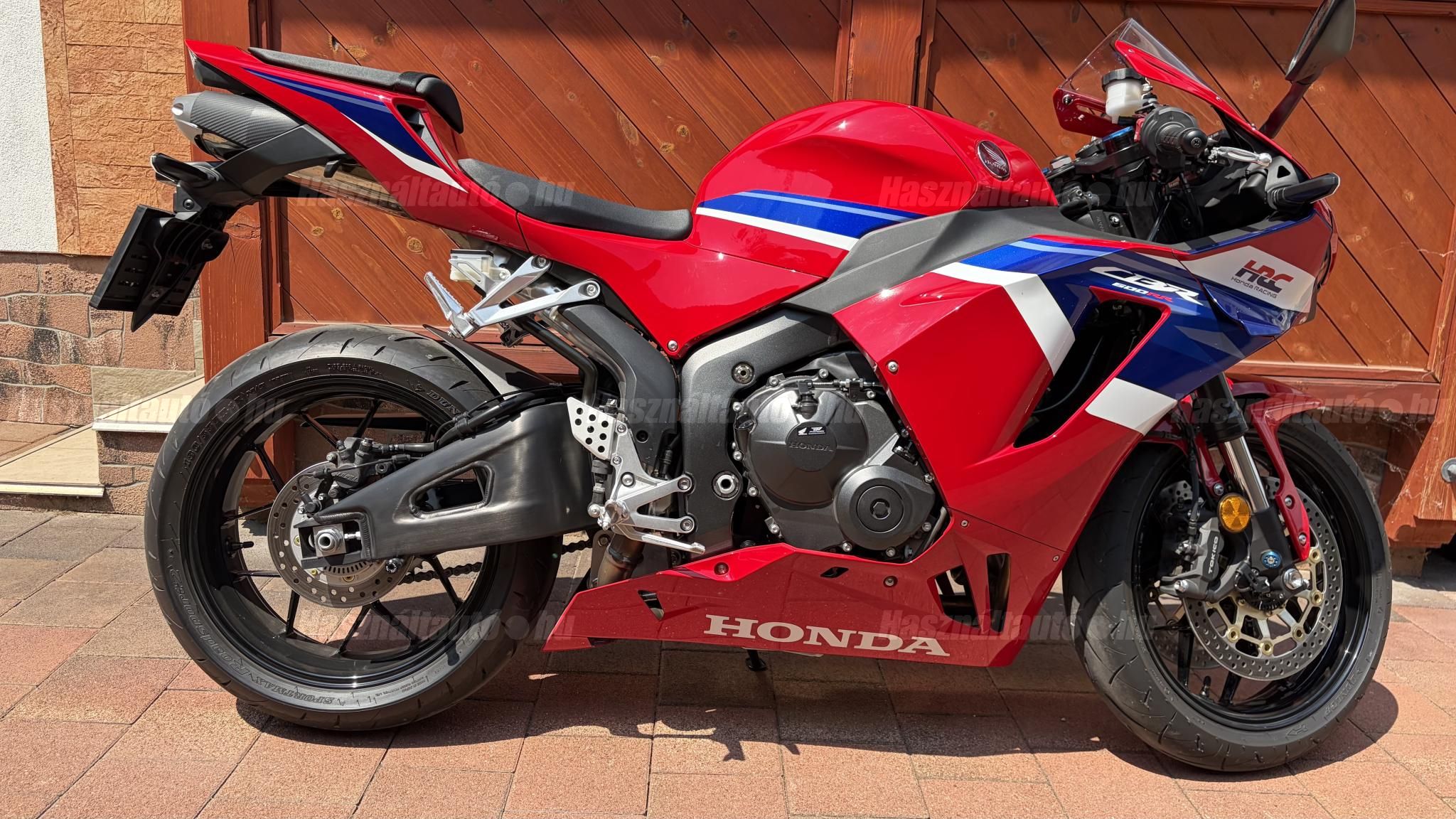 HONDA CBR 600 RR 2025/10 - 1