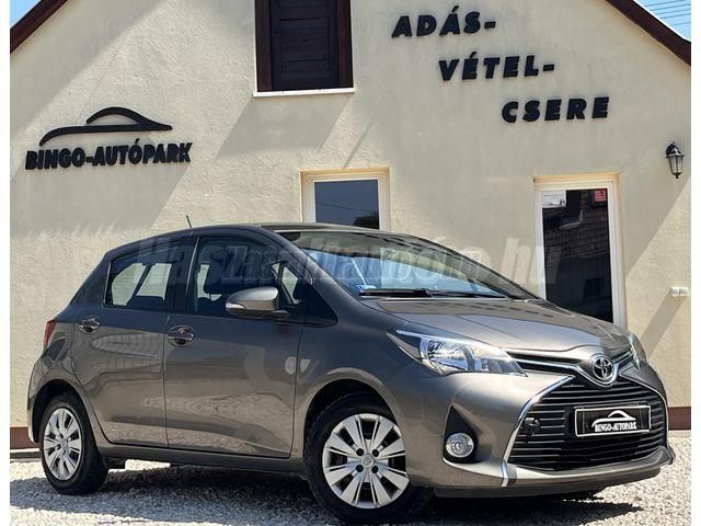 TOYOTA YARIS 2016/12 - 1