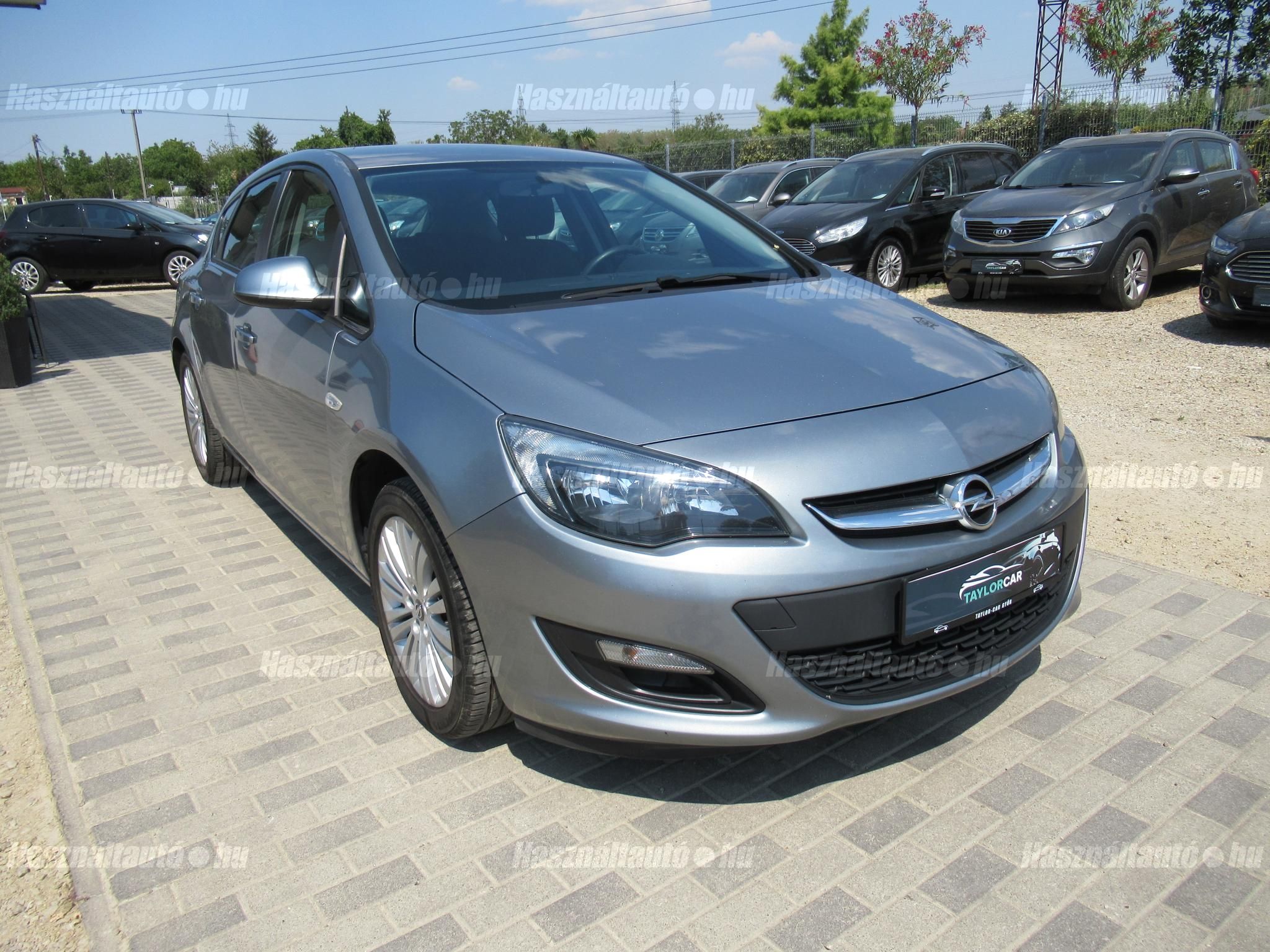 OPEL ASTRA J 2013/4 - 1