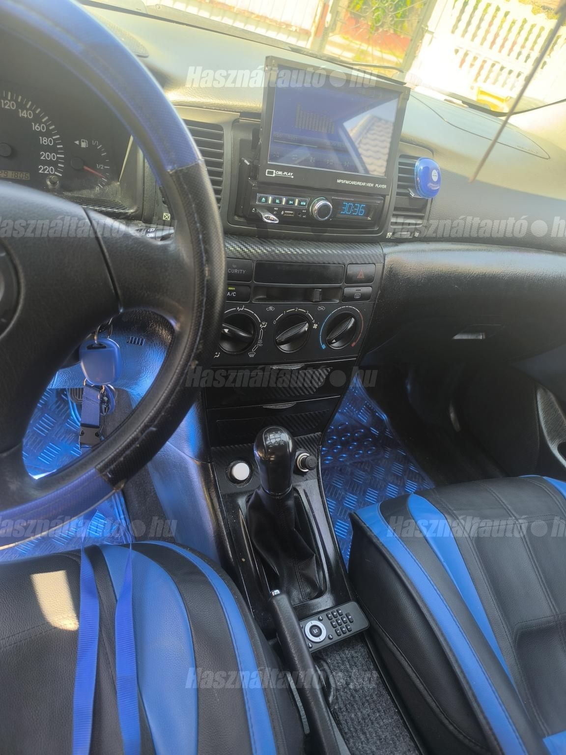 TOYOTA COROLLA 2002/5 - 1