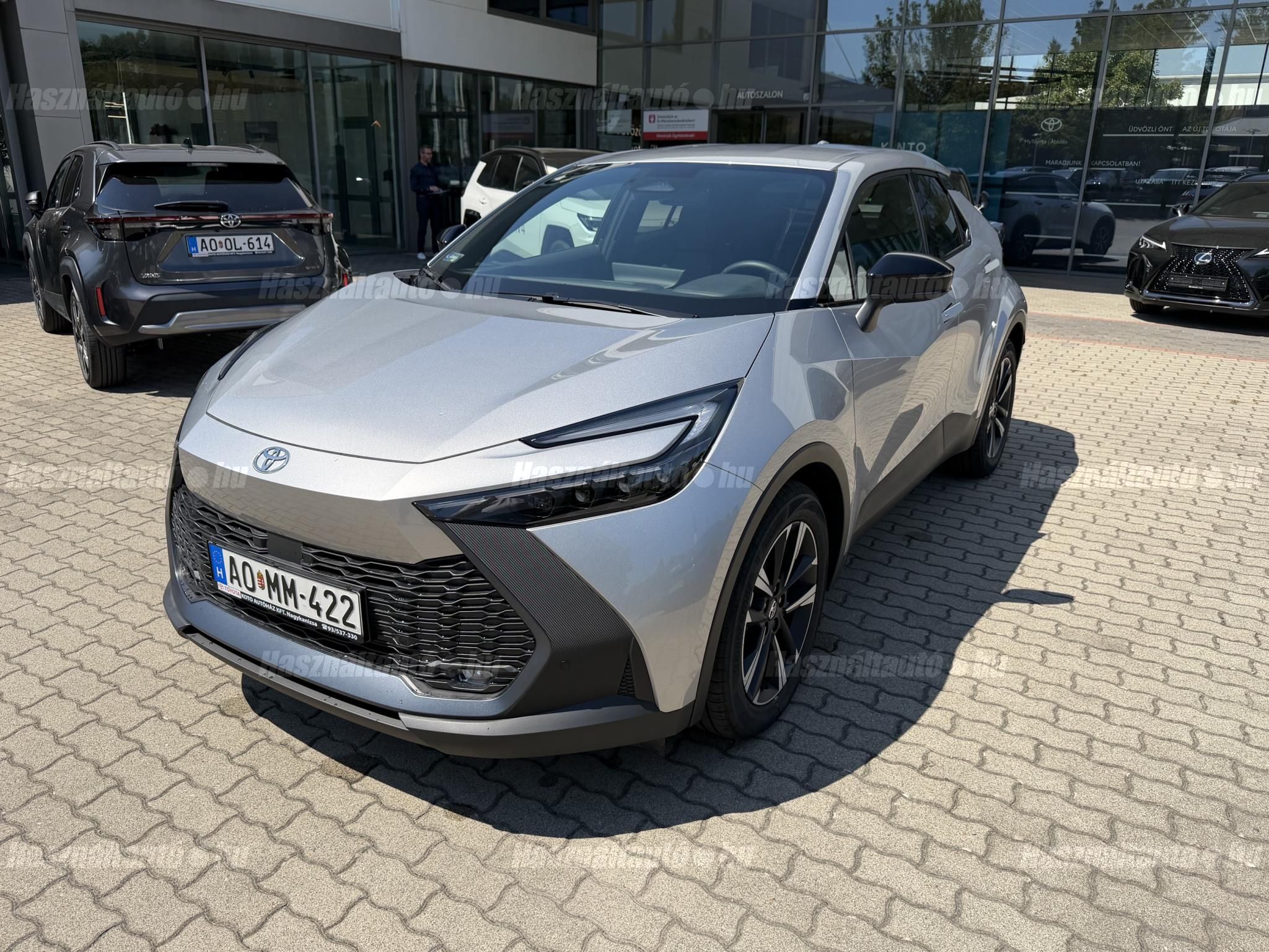 TOYOTA C-HR 2026/3 - 1