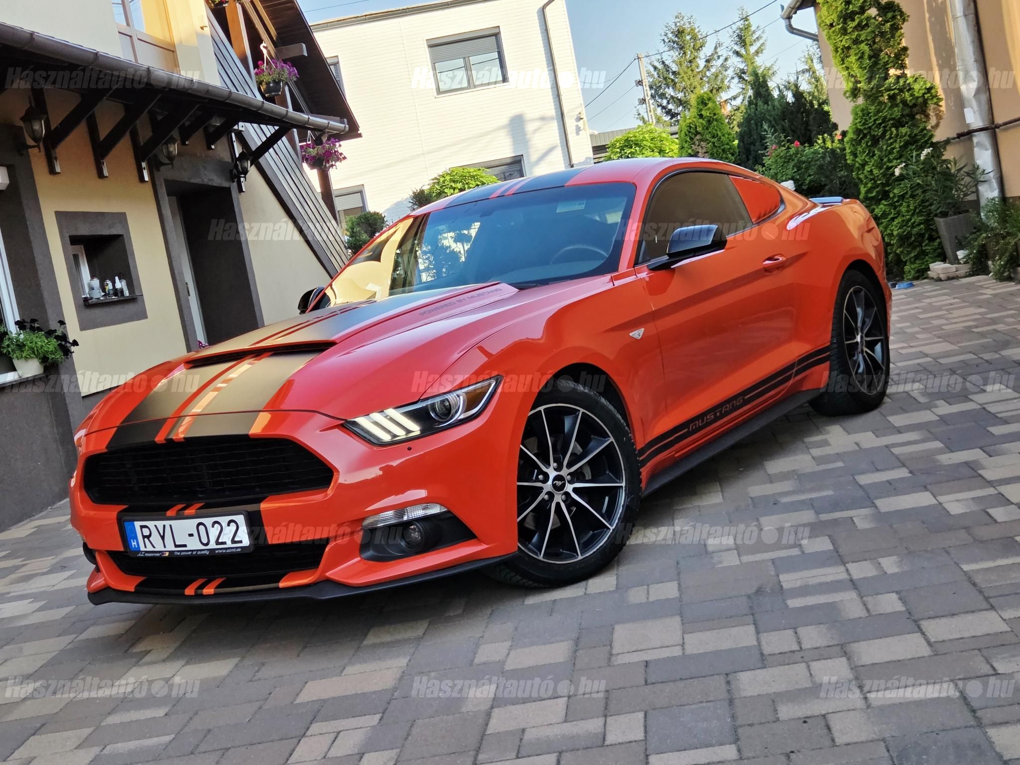 FORD MUSTANG 2015/6 - 1