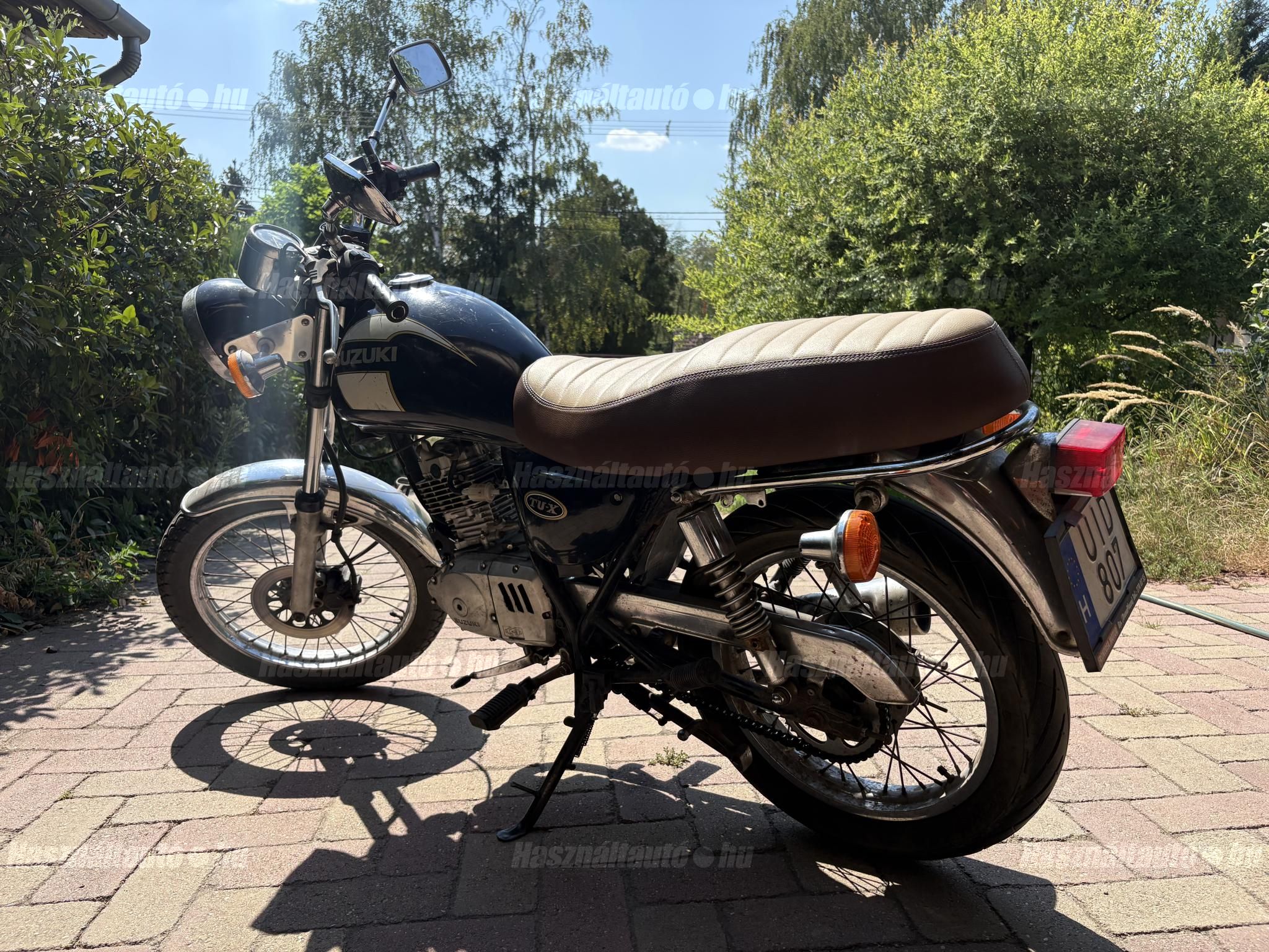SUZUKI TU 125 XT 2000 - 1