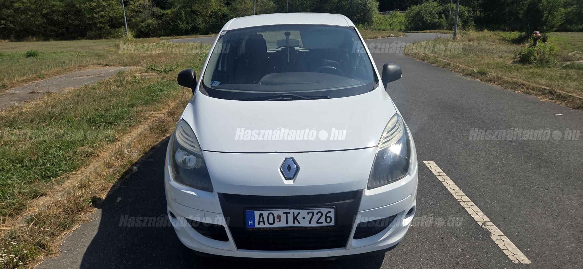 RENAULT SCENIC 2010/9 - 1
