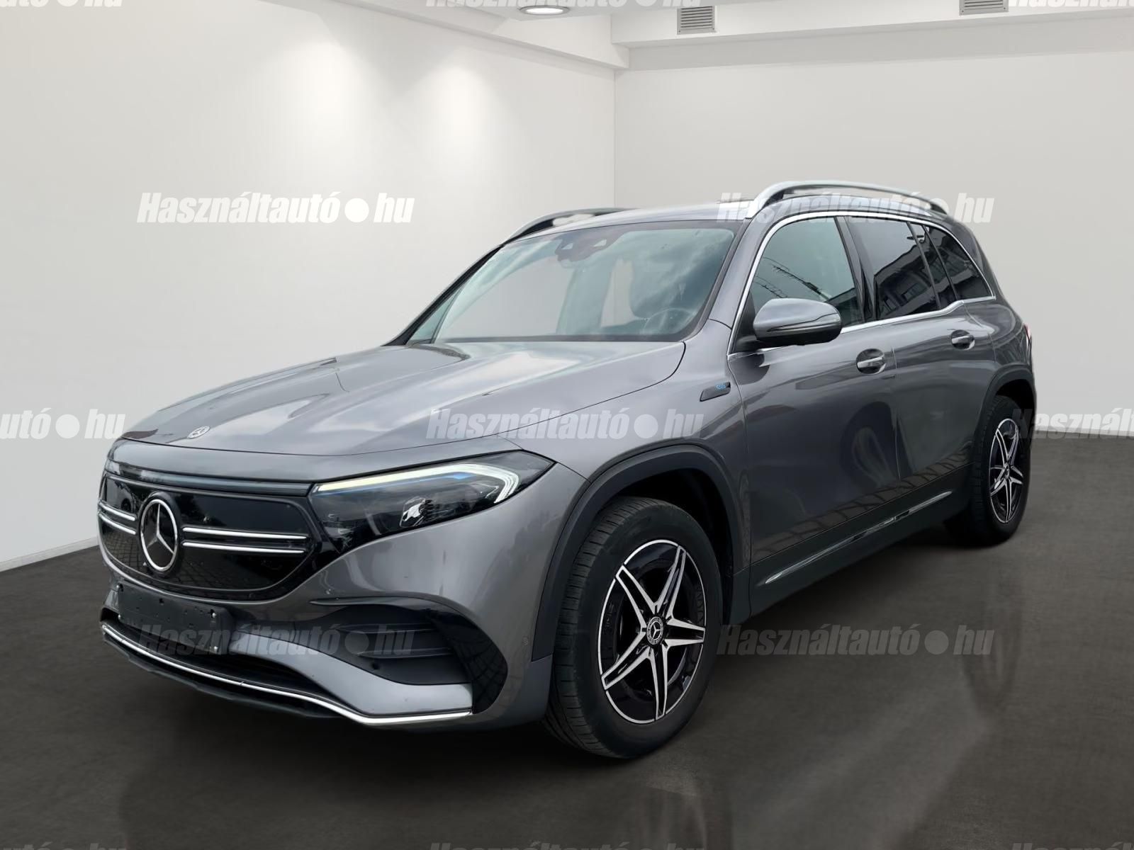 MERCEDES-BENZ EQB 2022/4 - 1