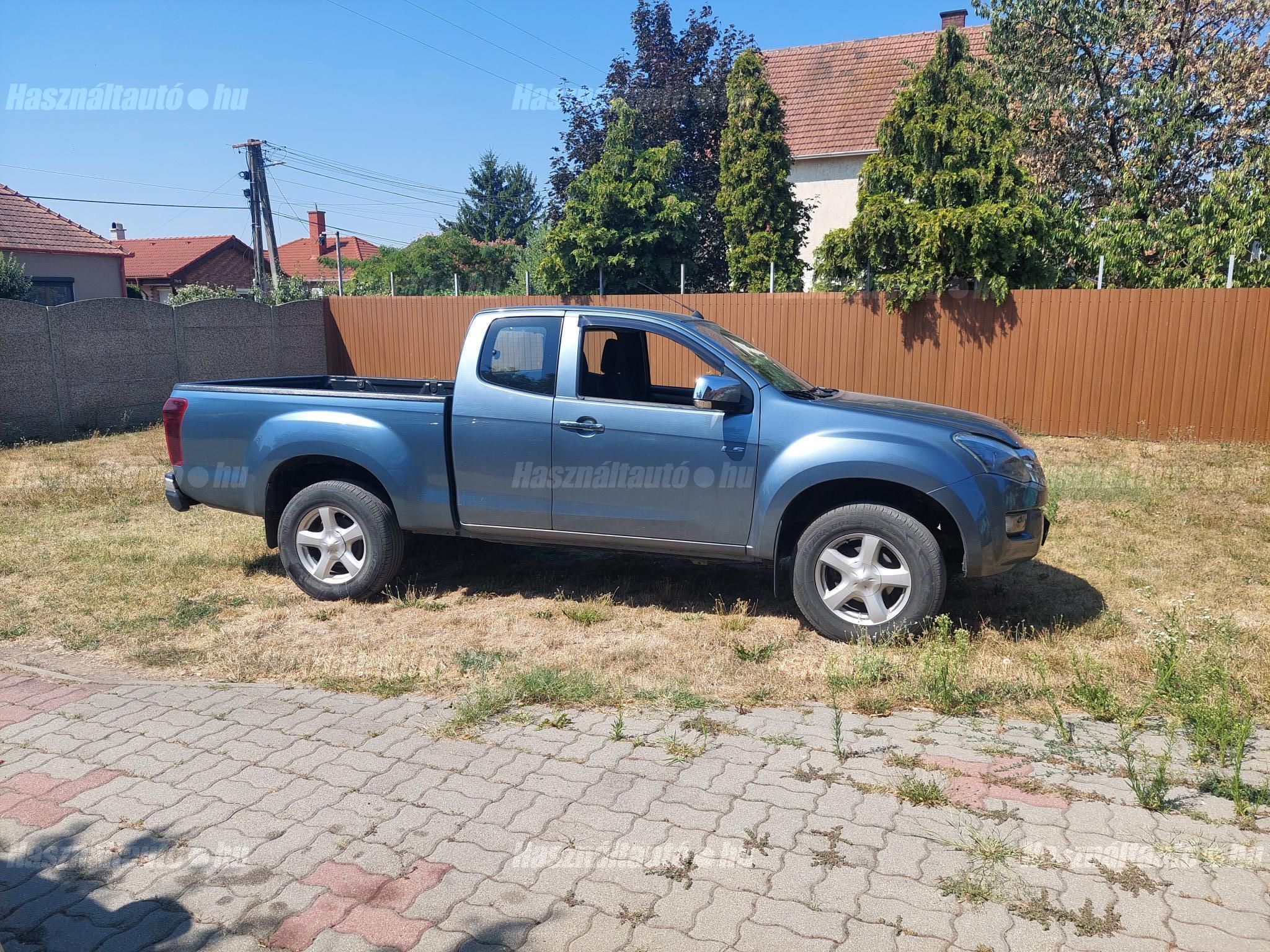 ISUZU PICKUP 2016/3 - 1