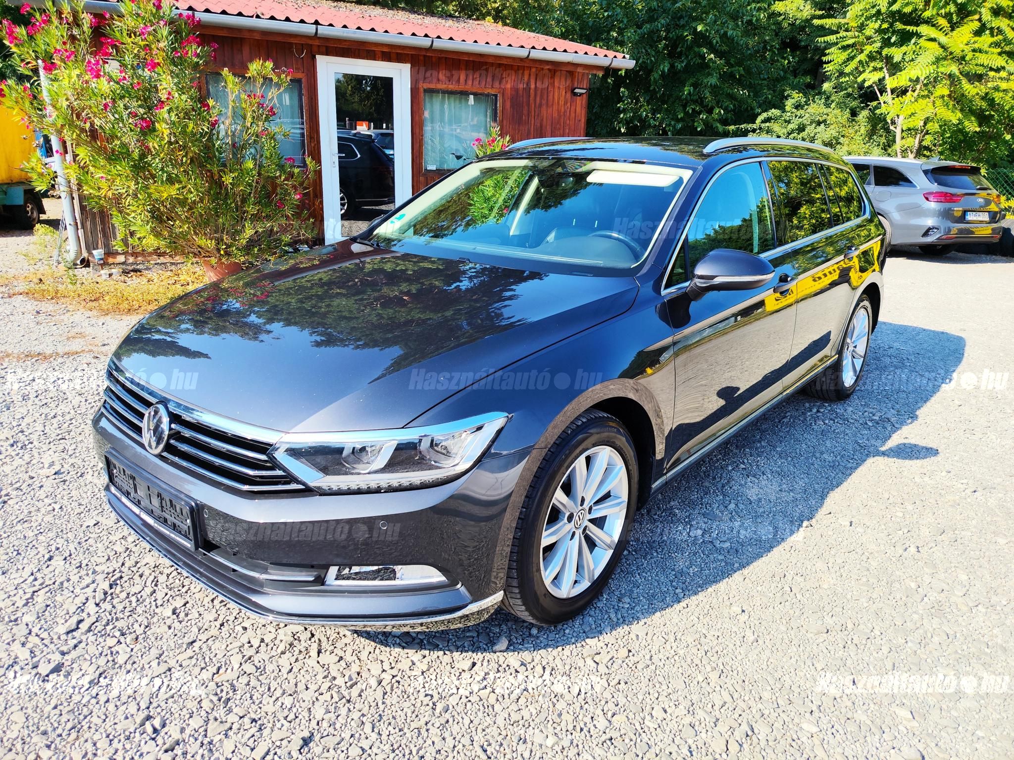 VOLKSWAGEN PASSAT VIII 2017/12 - 1